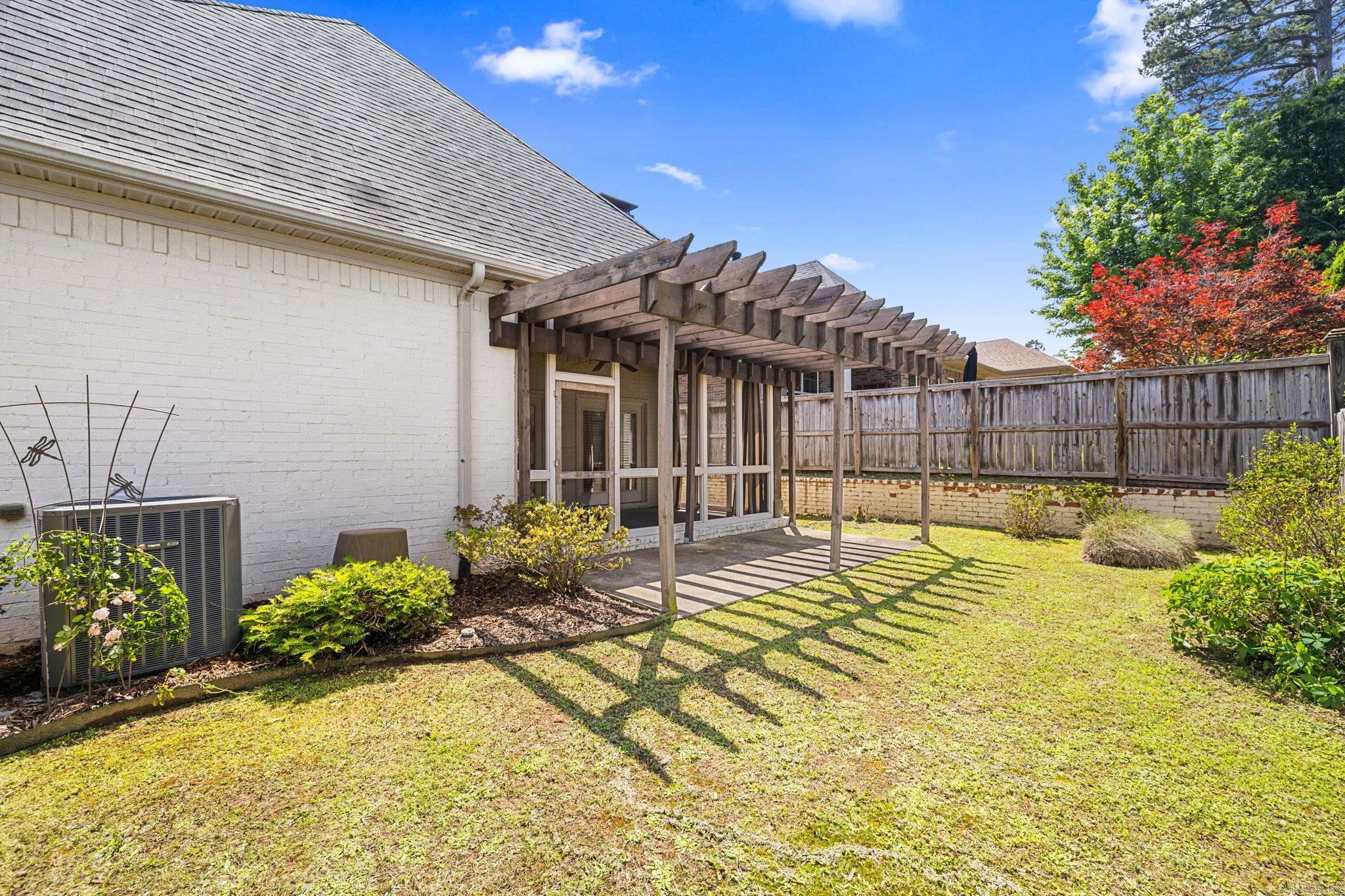 THE GARDEN AT VALLEY FALLS - Residential