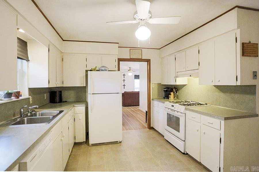 Leawood Heights - Residential