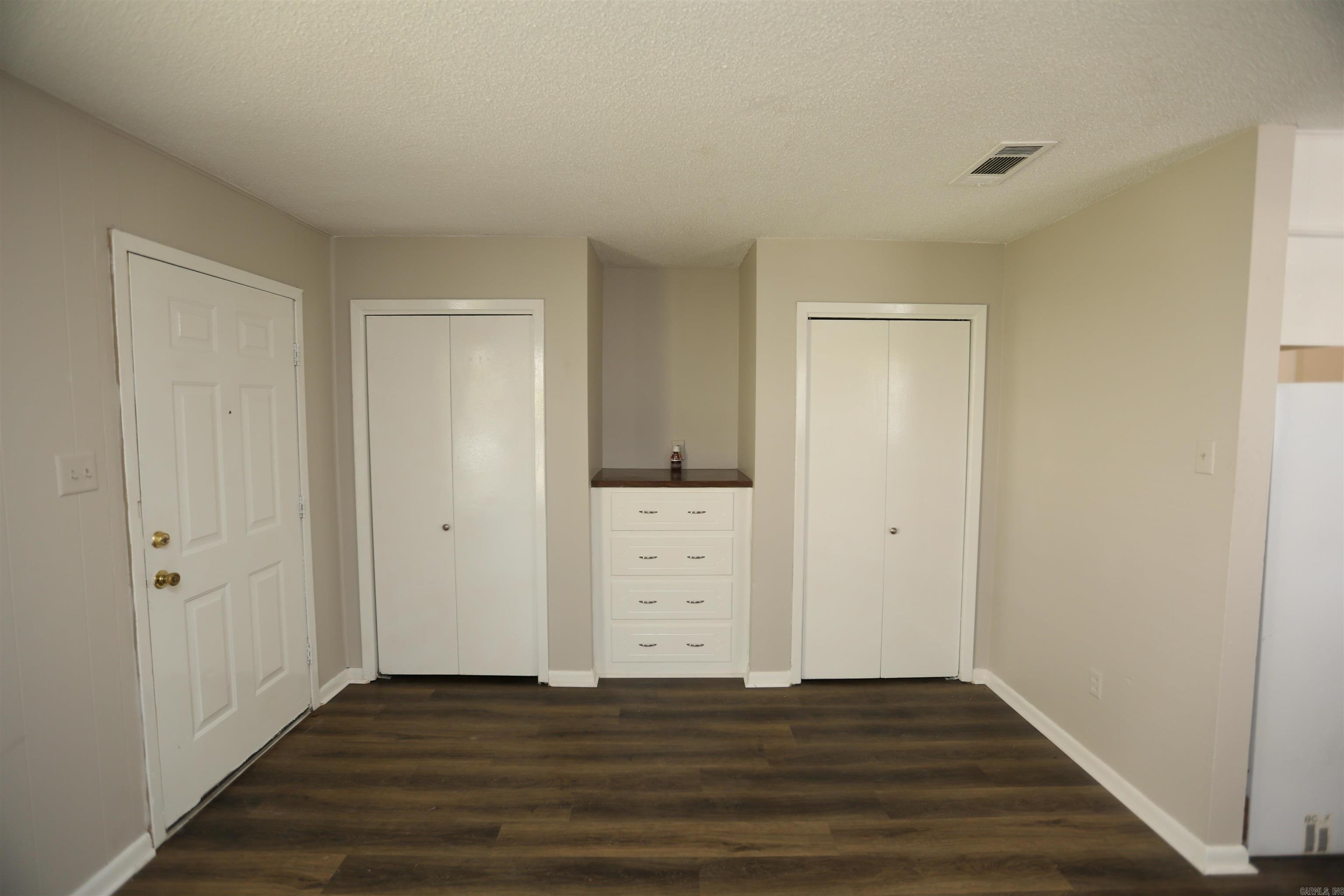 Hill Crest - Residential Lease