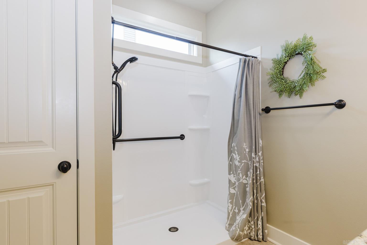 HALEY COURT - Residential