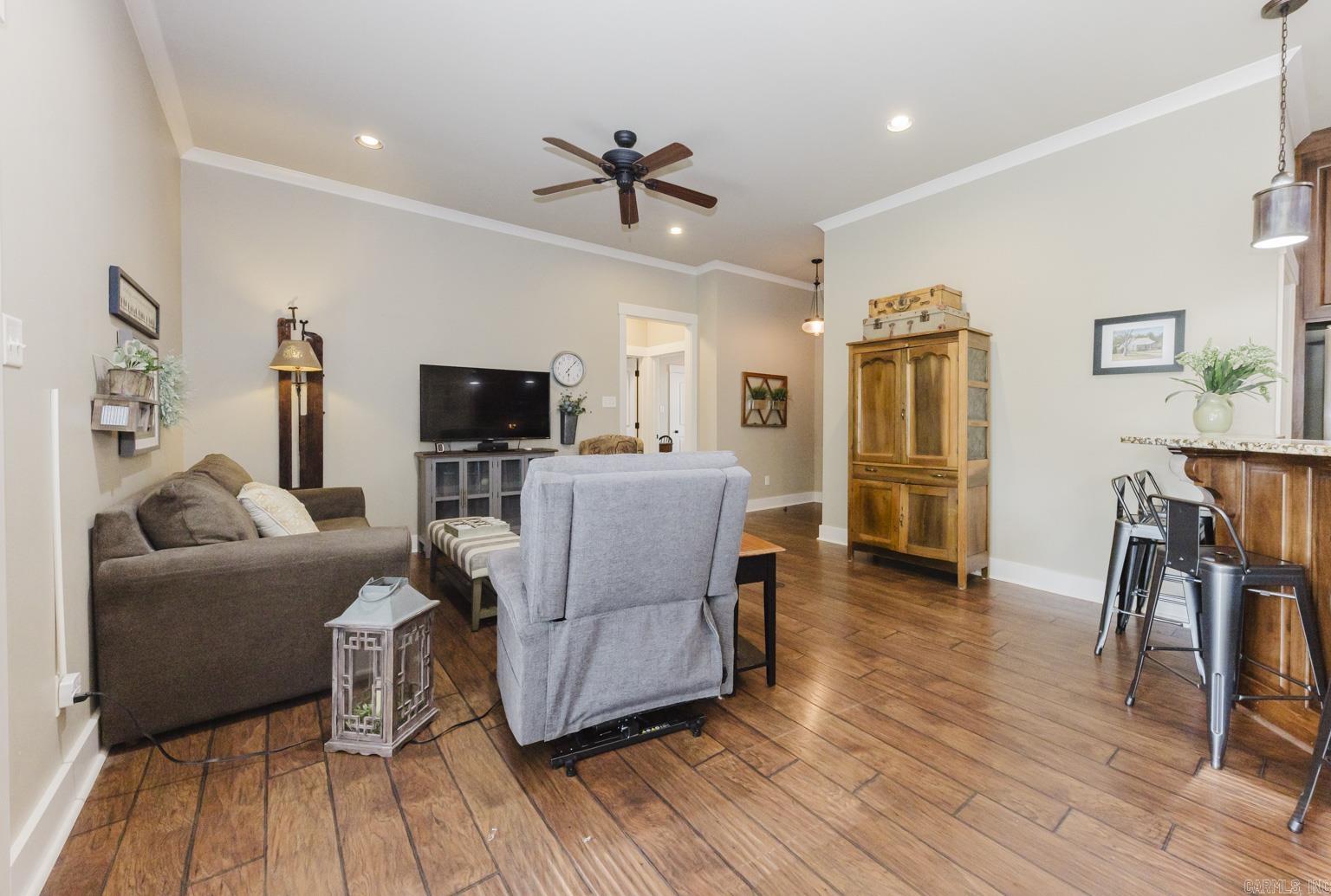 HALEY COURT - Residential