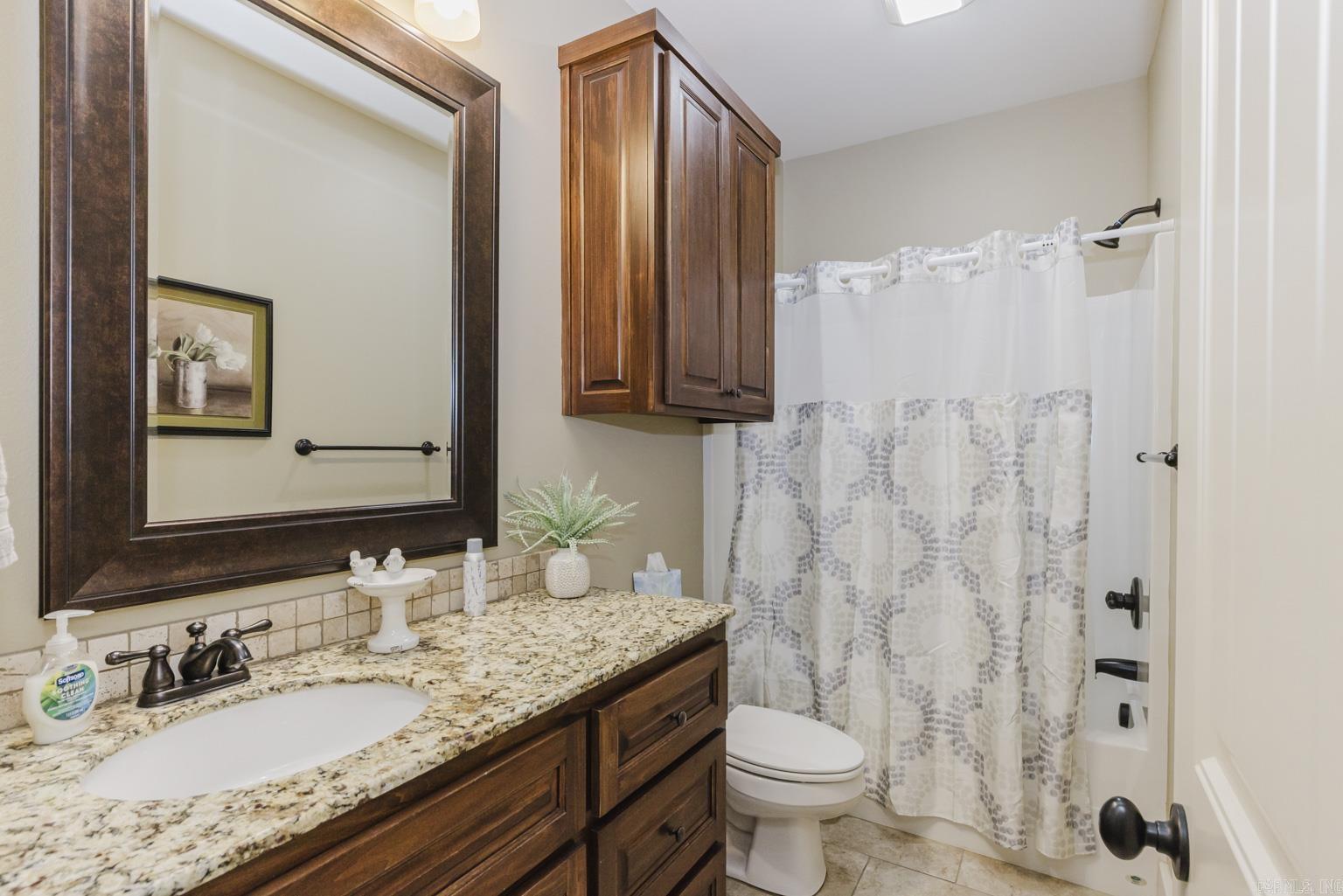 HALEY COURT - Residential