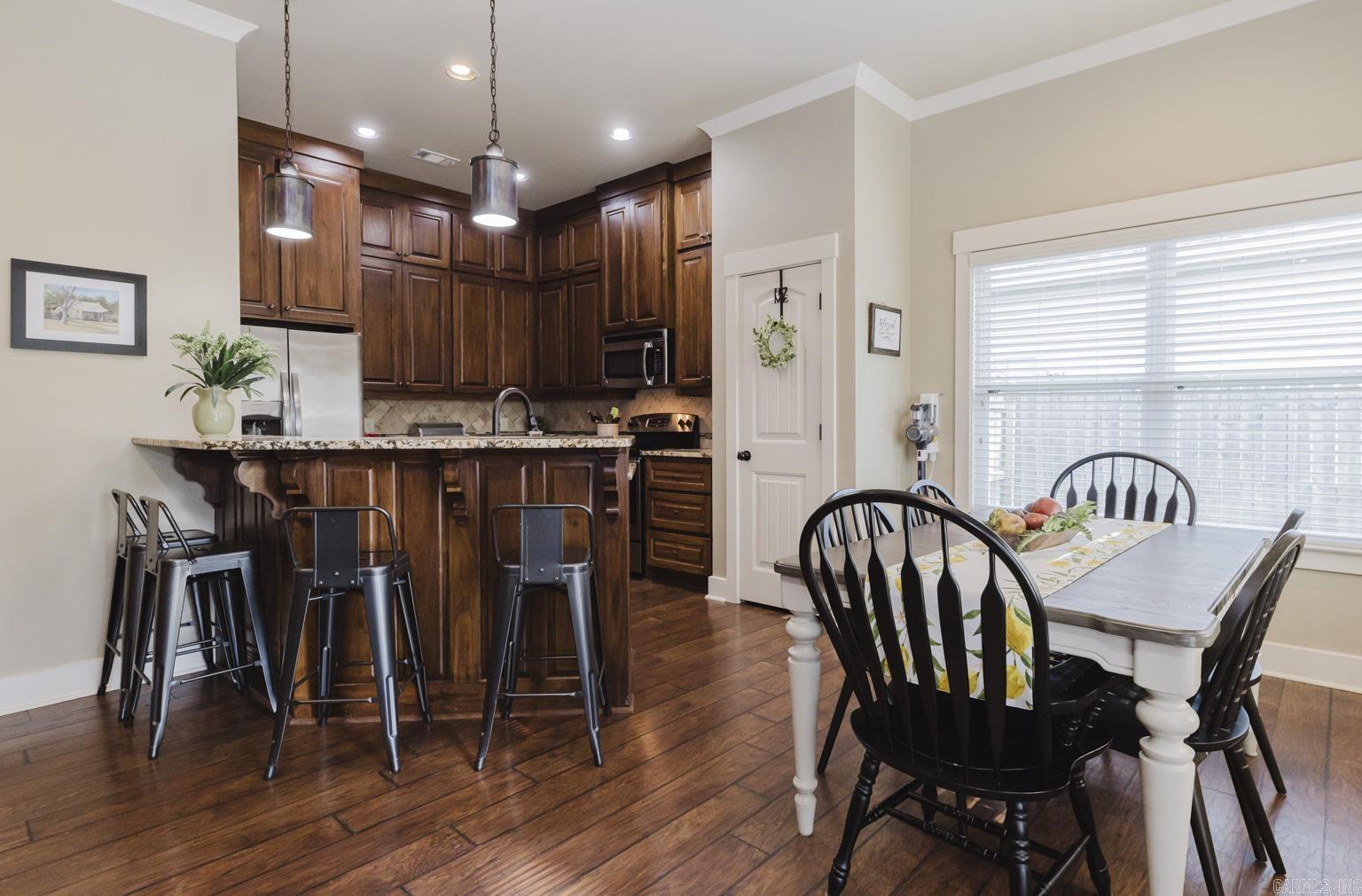 HALEY COURT - Residential