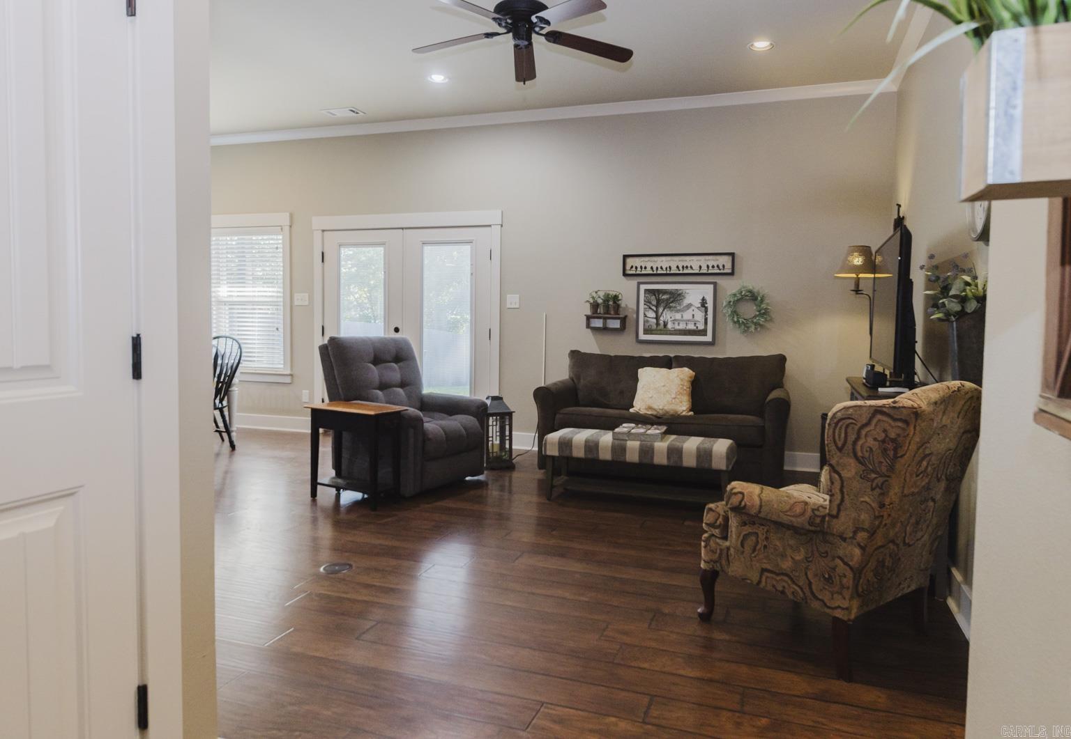 HALEY COURT - Residential