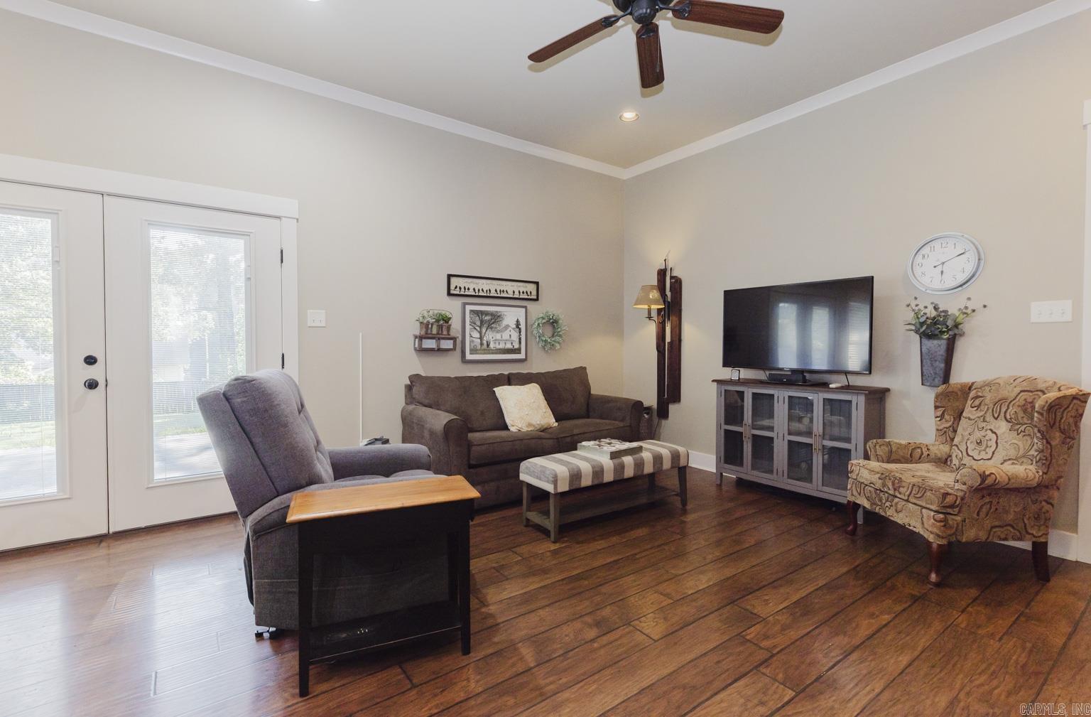 HALEY COURT - Residential