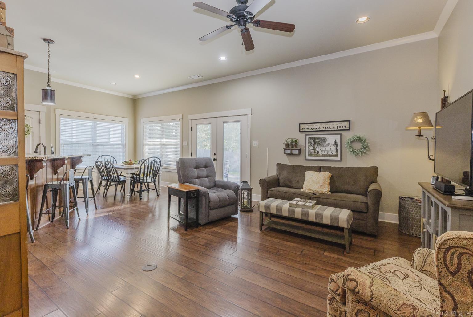 HALEY COURT - Residential