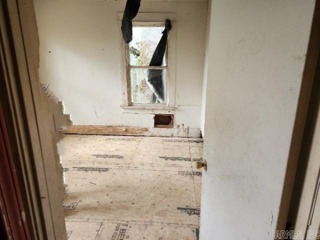 JONES & WORTHEN - Residential