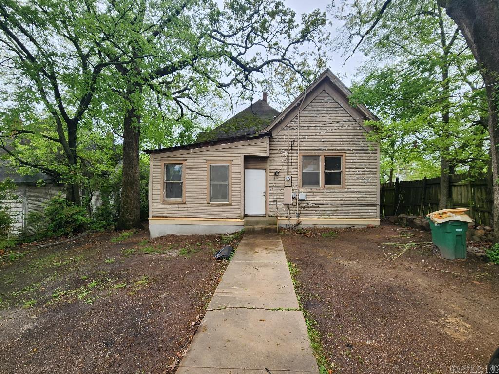 JONES & WORTHEN - Residential