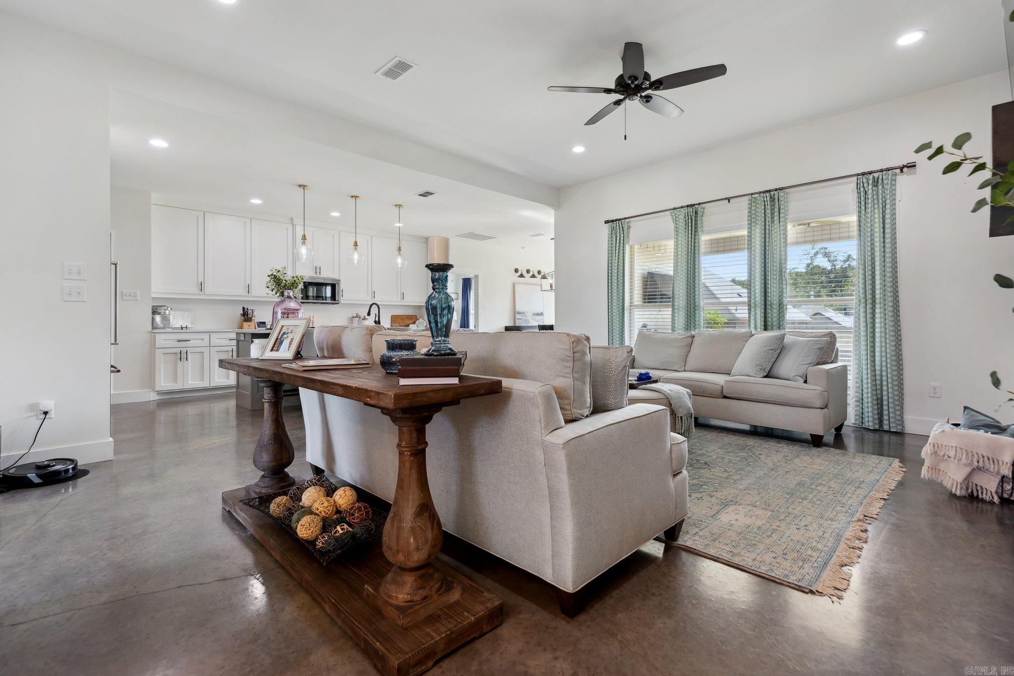 MILLERS GLENN - Residential