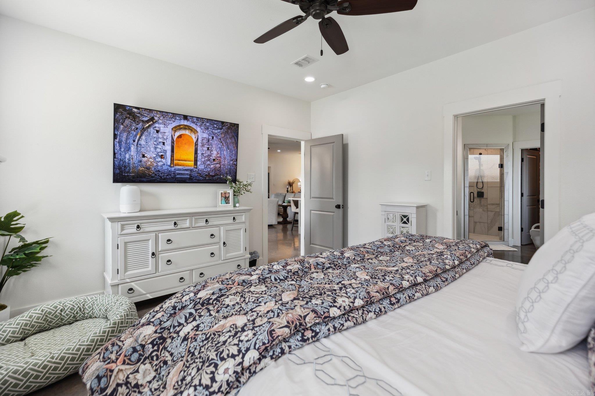 MILLERS GLENN - Residential