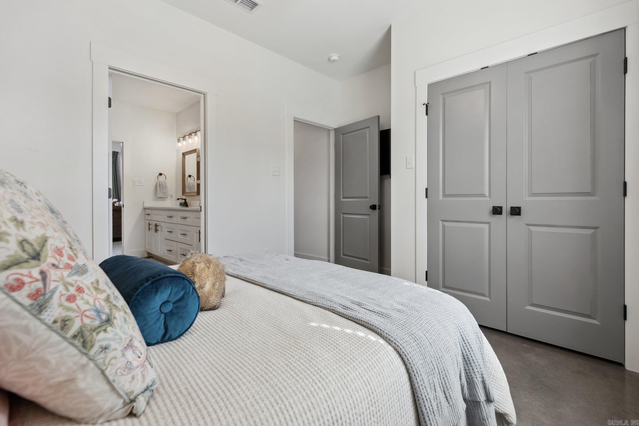 MILLERS GLENN - Residential