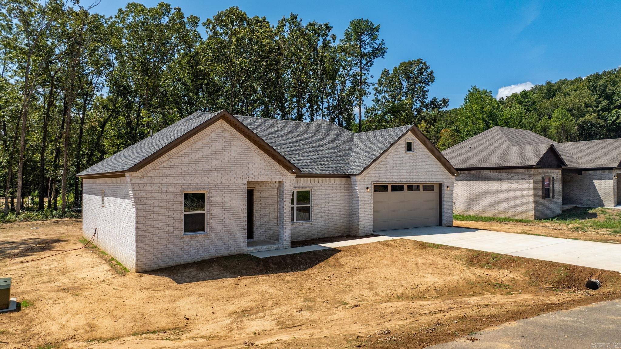 SUMMER WOODS - PHASE 1 - Residential