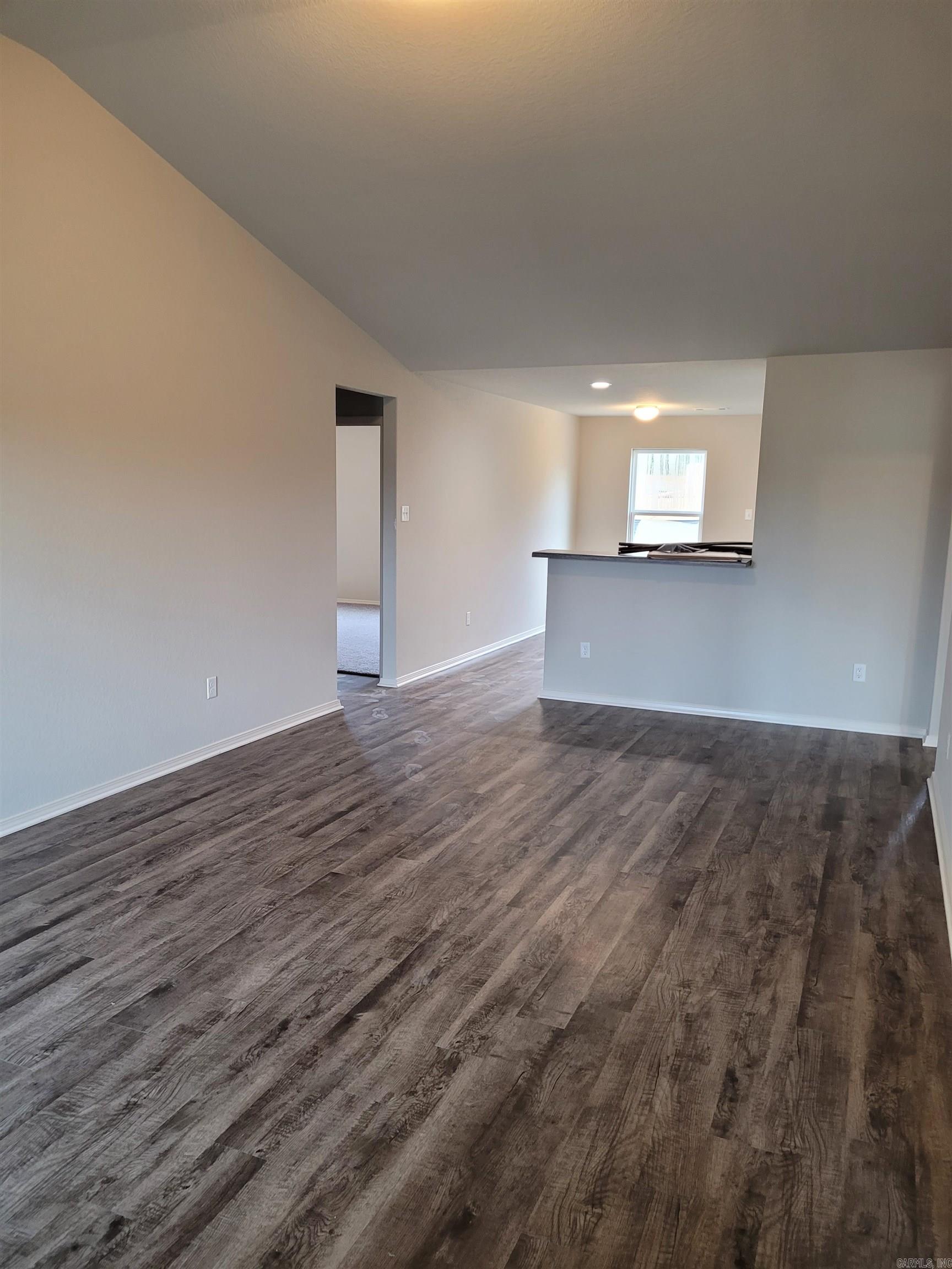 OAKLAND GROVE ESTATES - Residential Lease