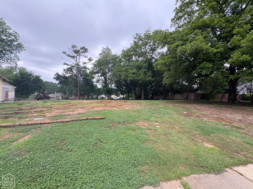 Cleared and ready to build, this 0.40-acre residential lot is located in the heart of Paragould, AR. With road frontage and a level terrain, it's an ideal site for new construction. The property offers the potential to be divided into two separate lots, making it a great opportunity for investors or homebuilders. Situated in an established neighborhood just minutes from downtown, schools, and shopping, this lot combines convenience with flexibility.