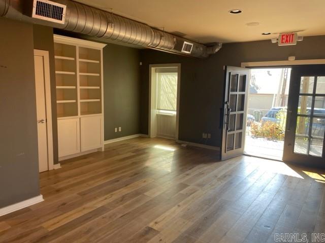 Mountain Park - Commercial Sale