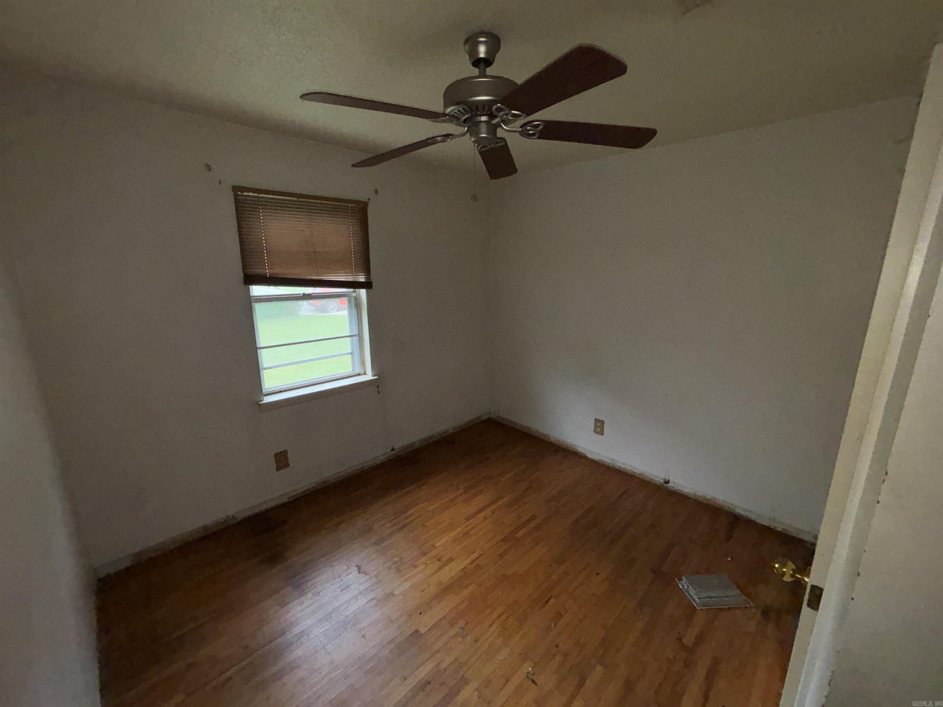 BRIARFIELD - Residential