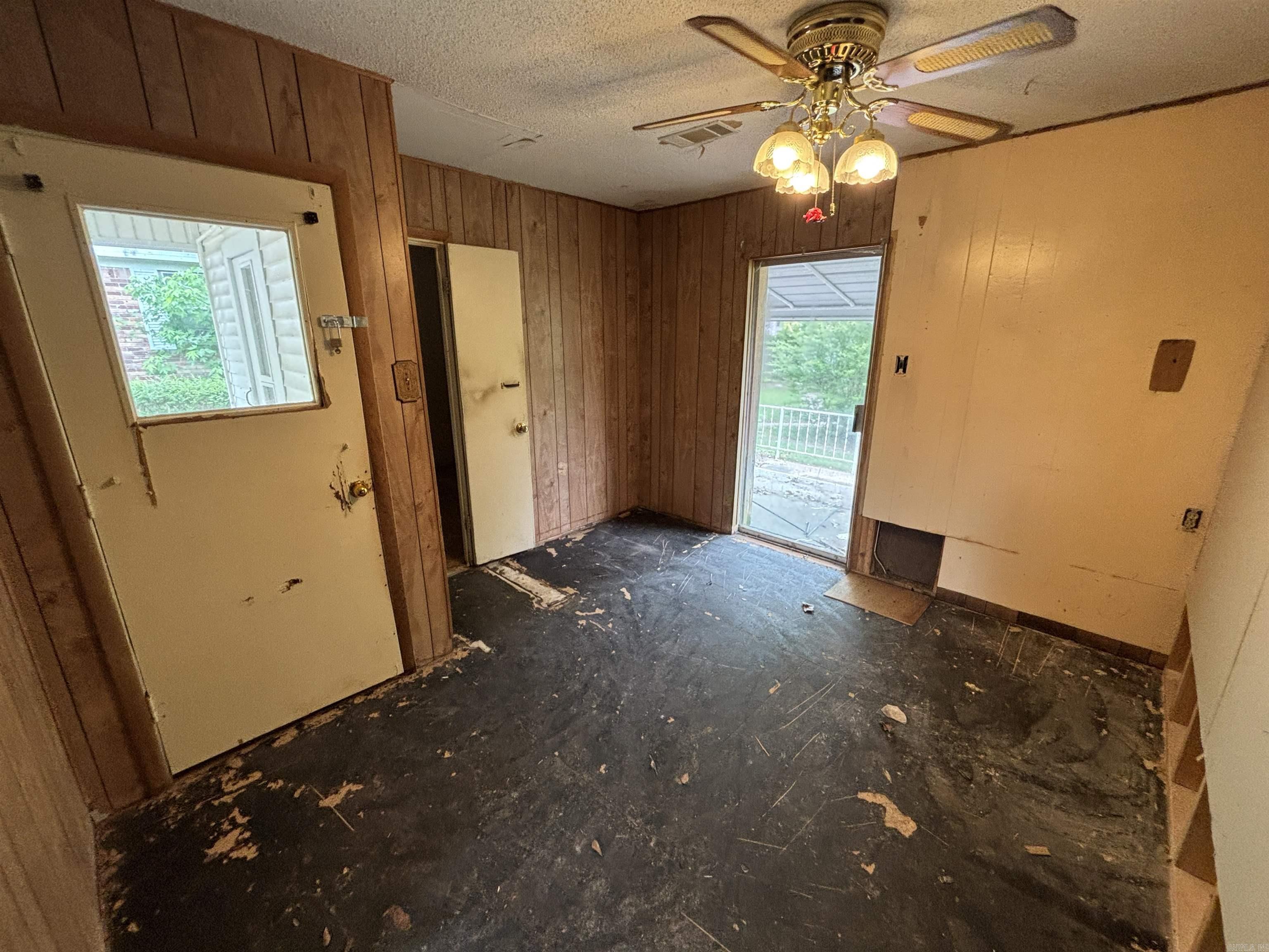 BRIARFIELD - Residential