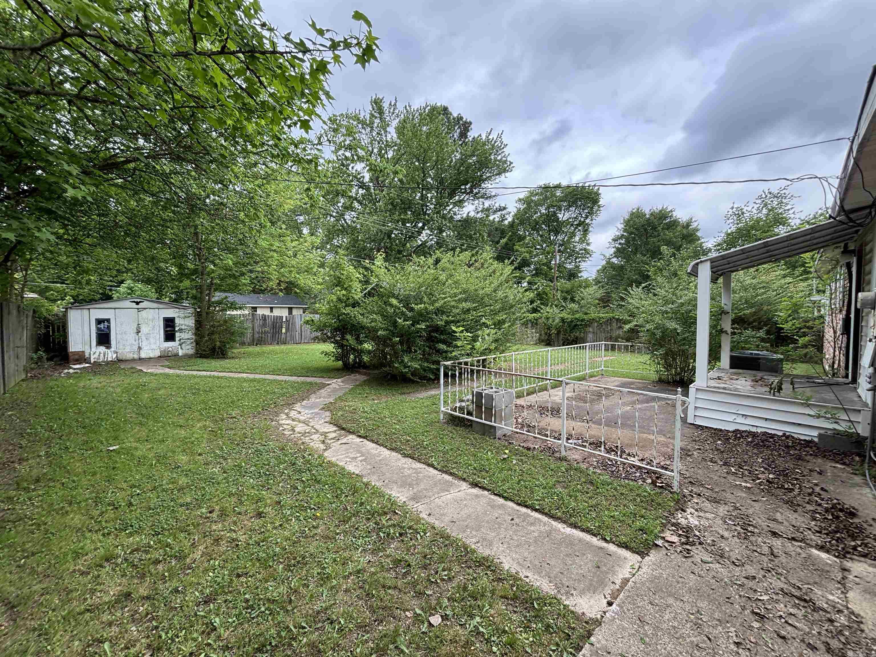 BRIARFIELD - Residential