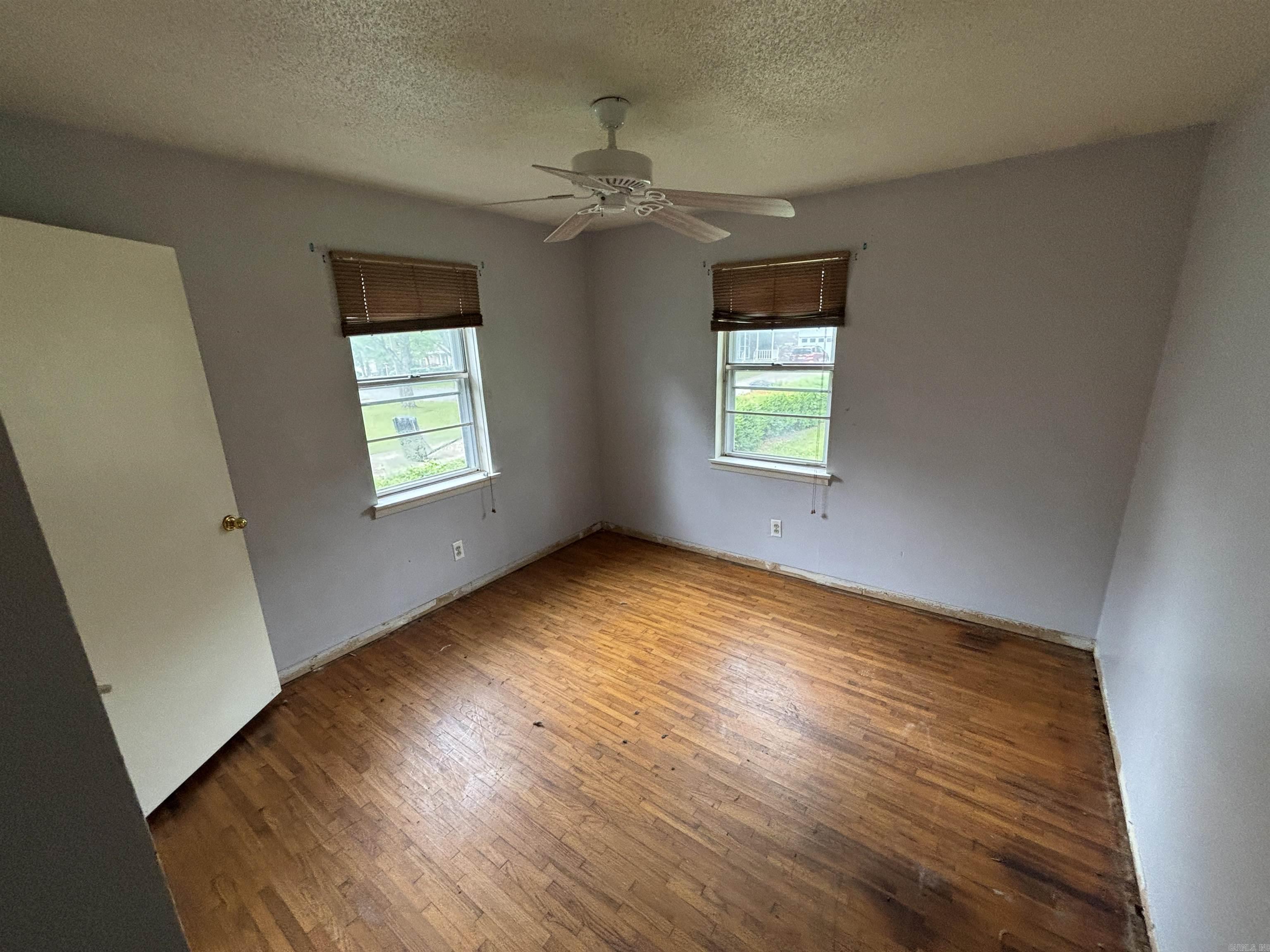 BRIARFIELD - Residential