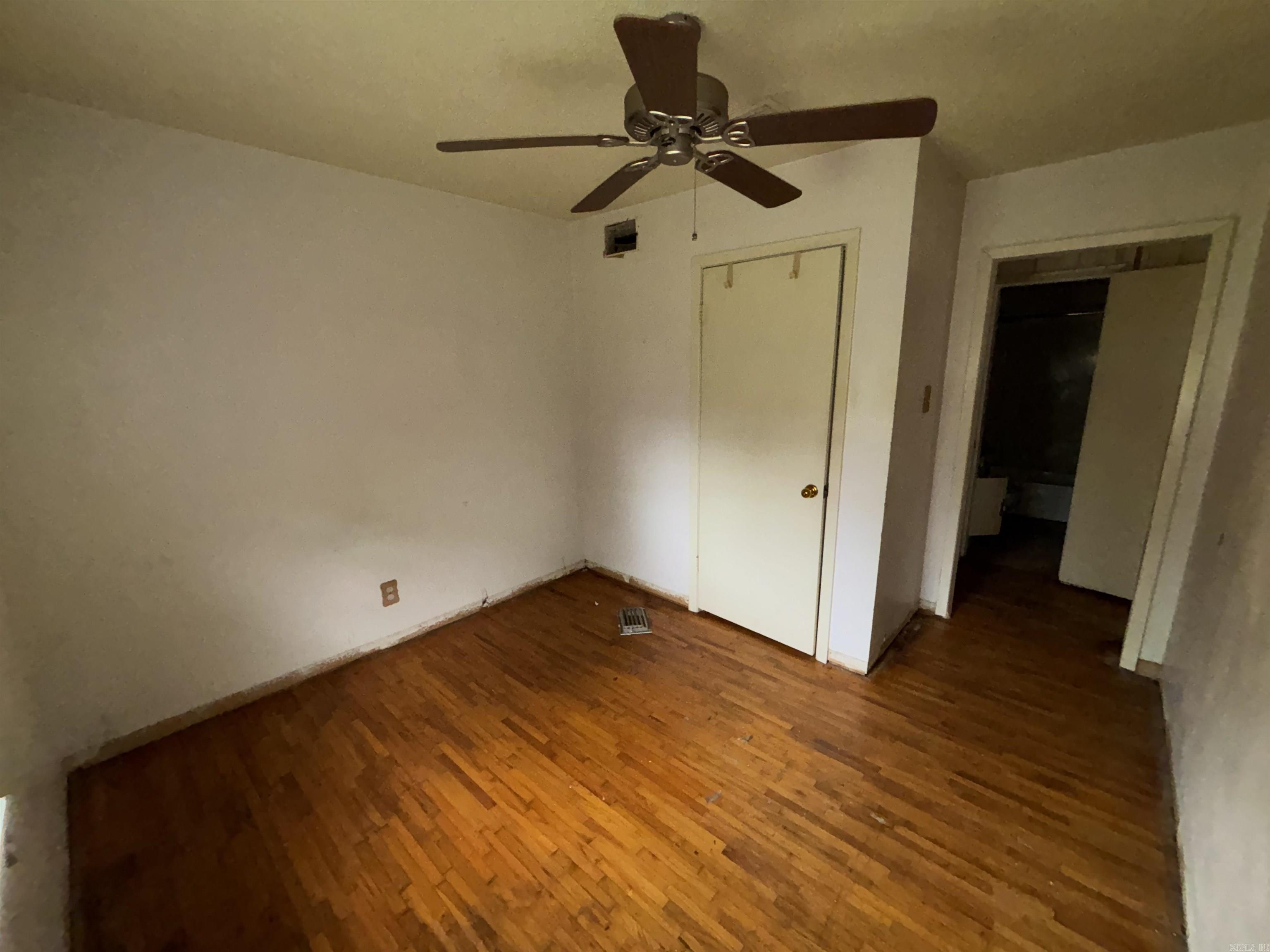 BRIARFIELD - Residential