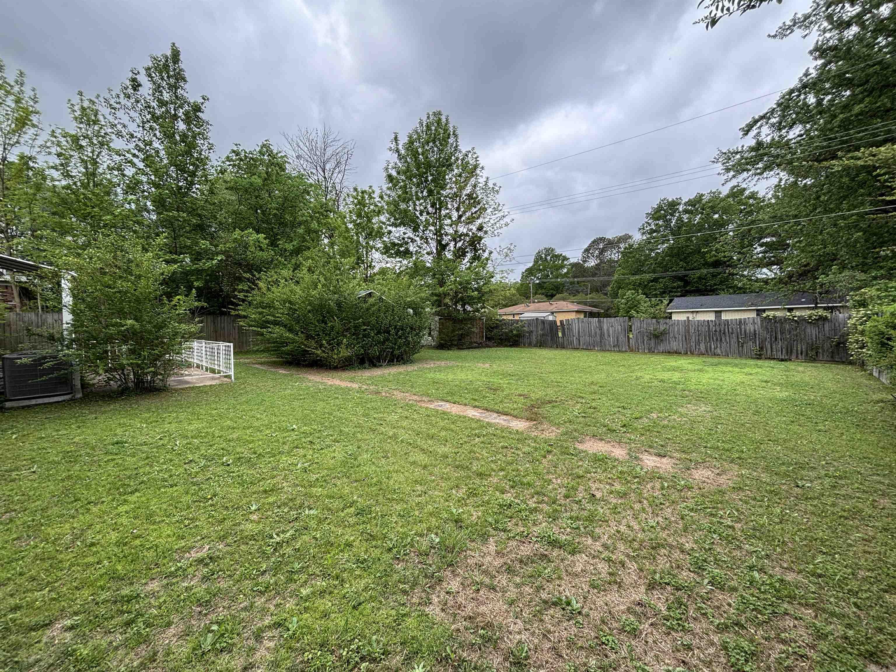 BRIARFIELD - Residential