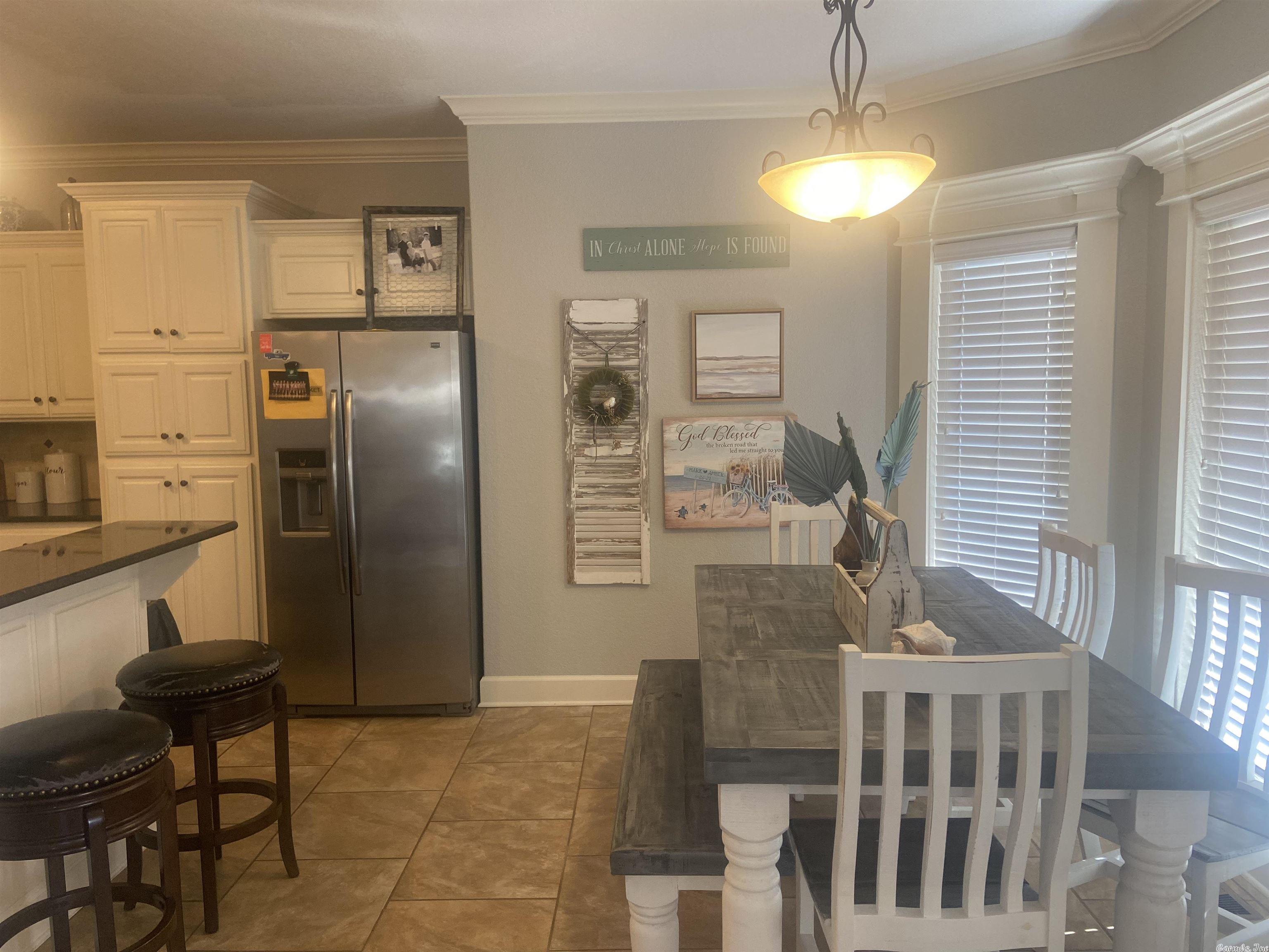 WYNNEWOOD - Residential