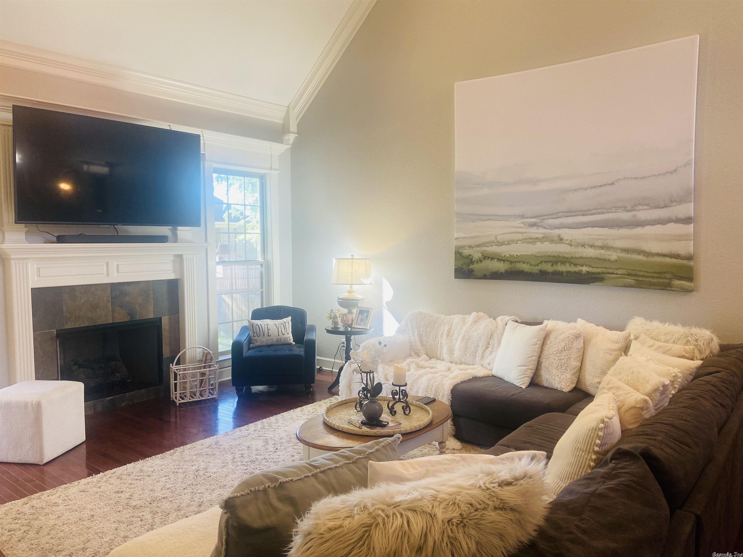 WYNNEWOOD - Residential