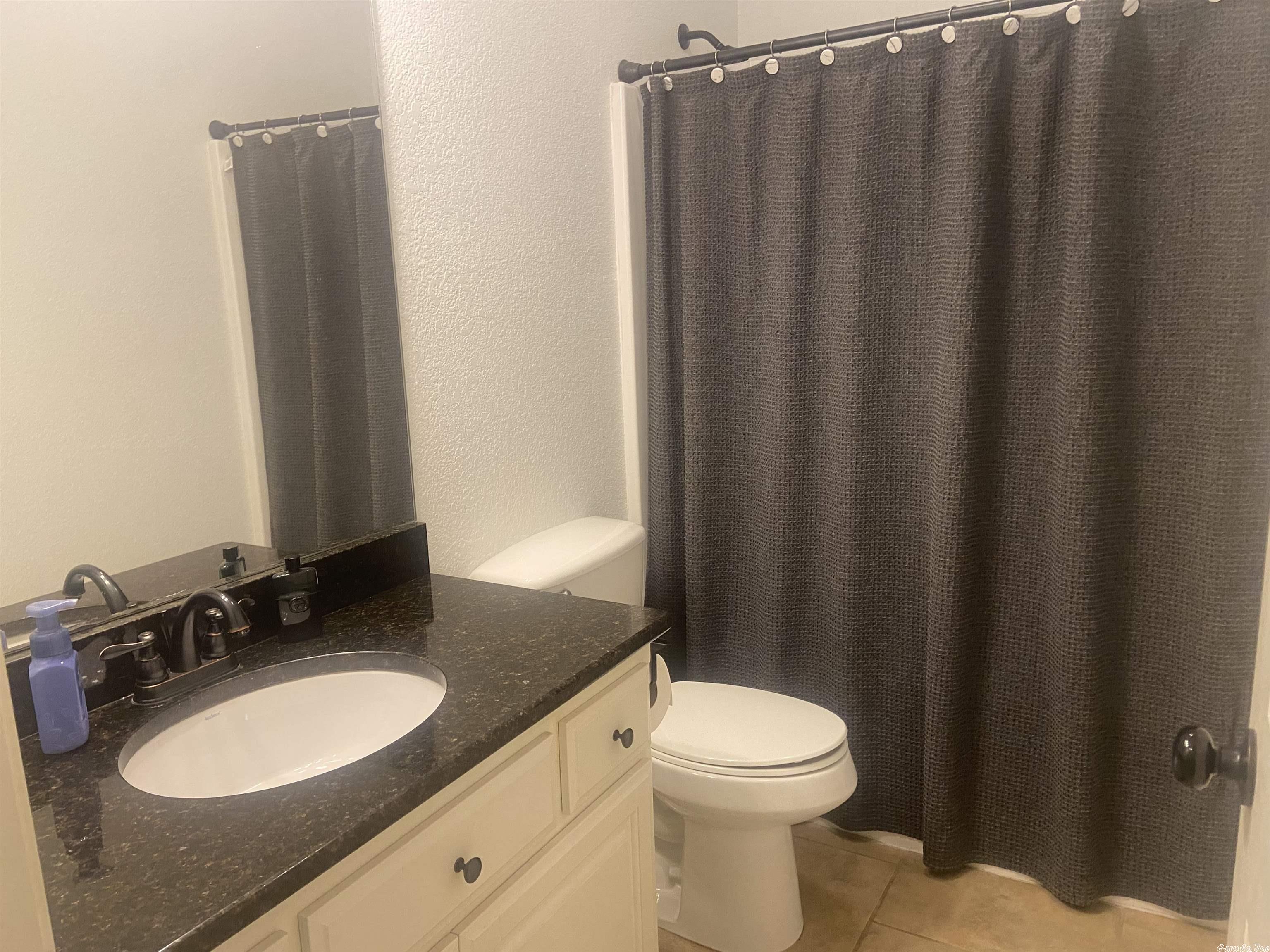 WYNNEWOOD - Residential