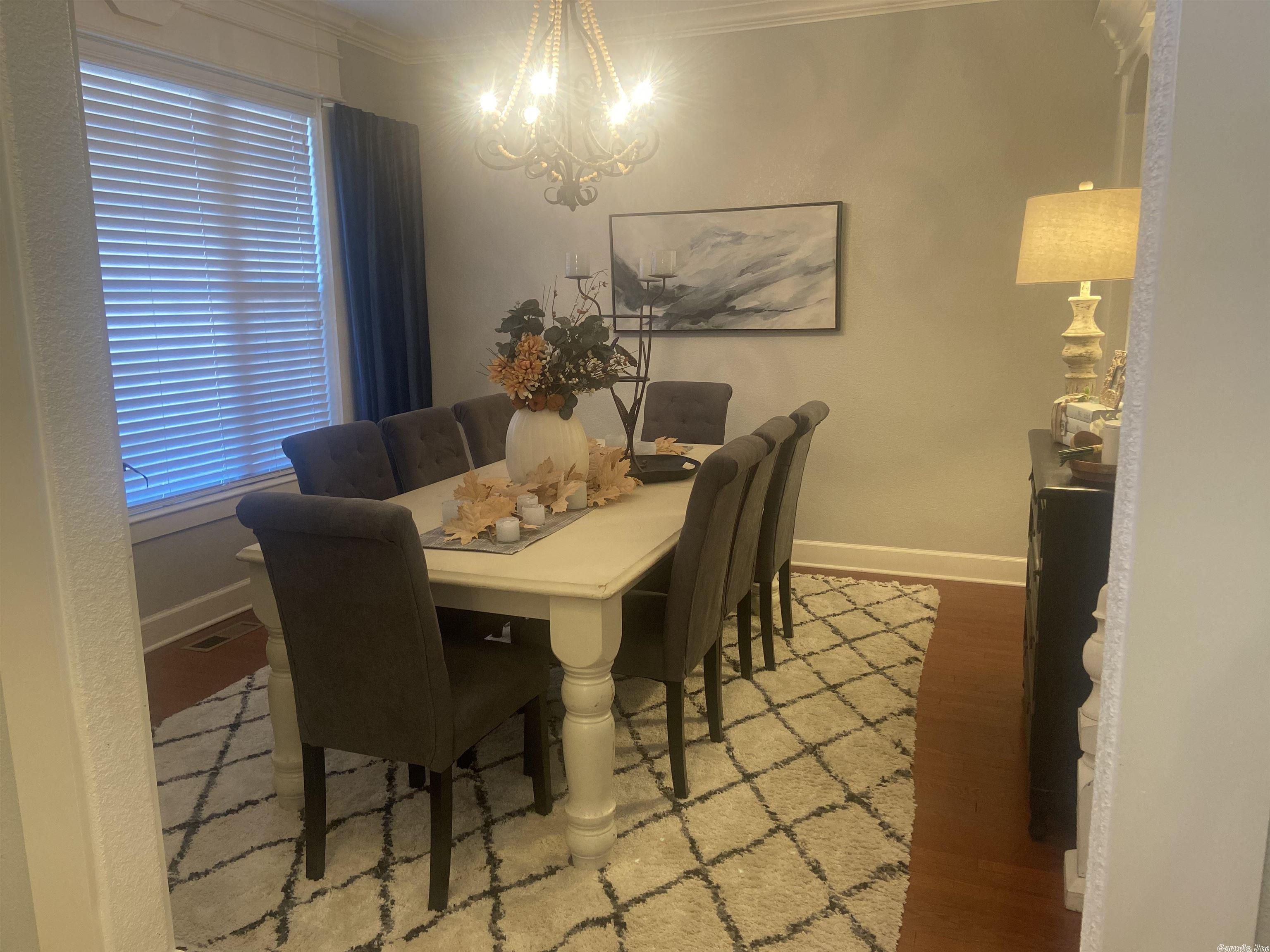 WYNNEWOOD - Residential