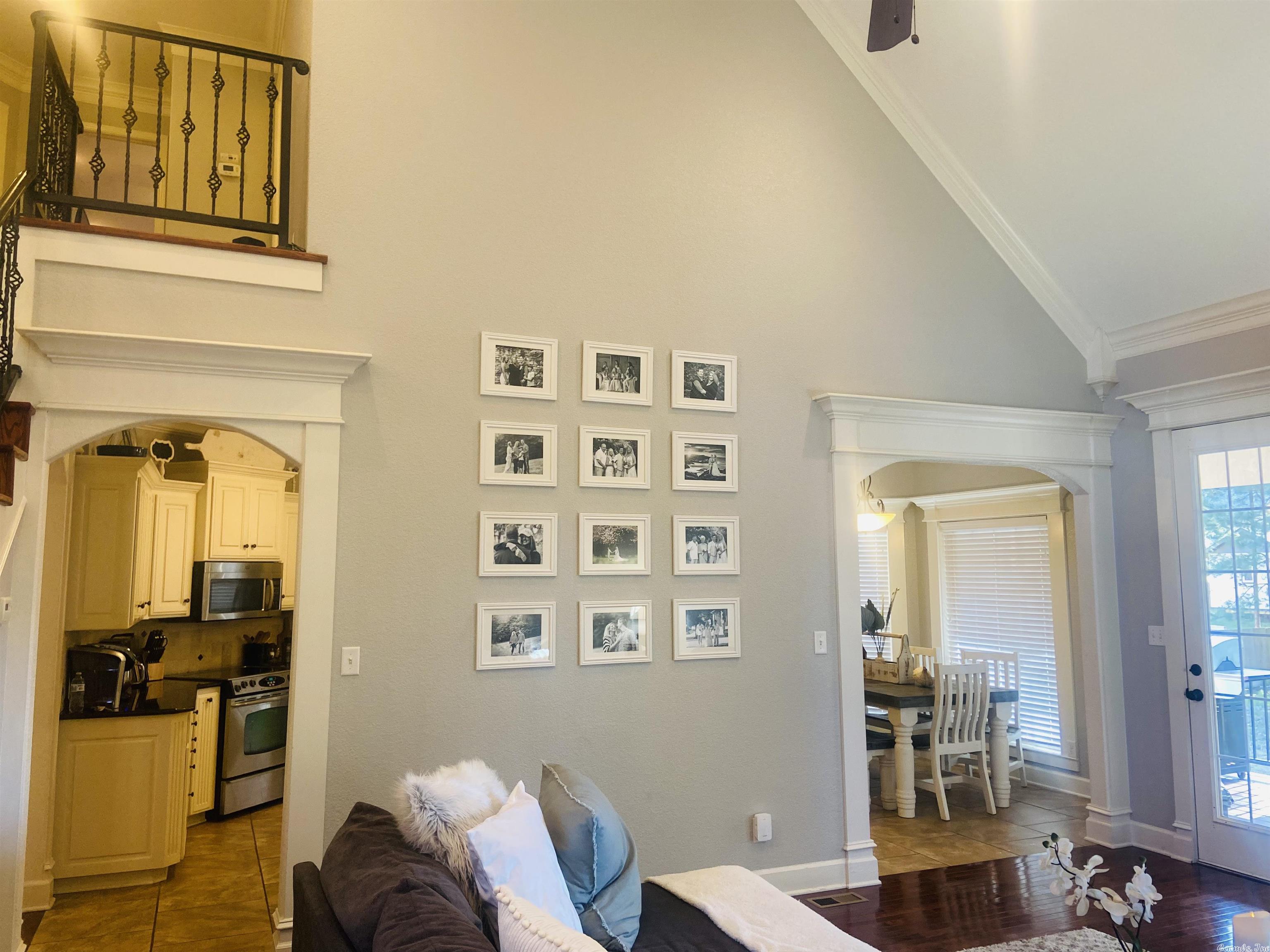 WYNNEWOOD - Residential