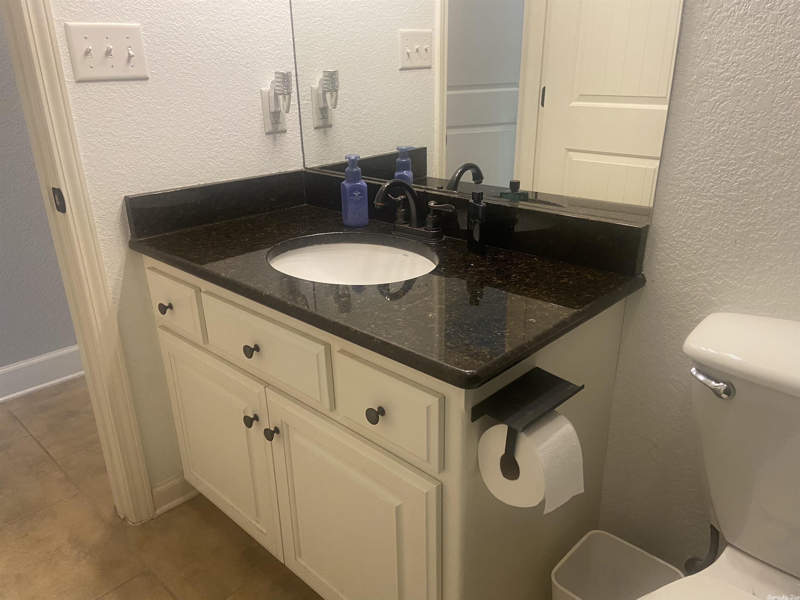 WYNNEWOOD - Residential