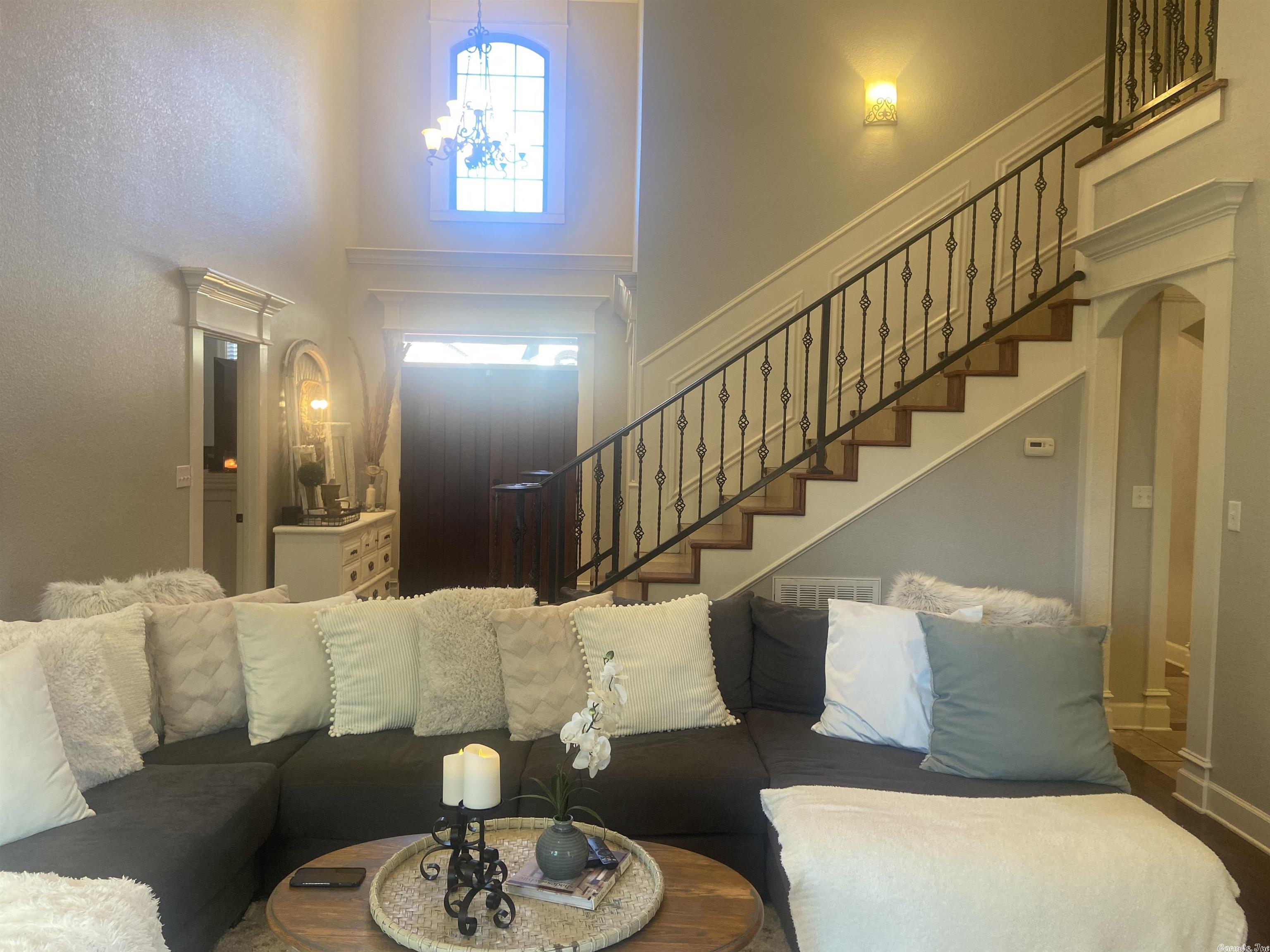 WYNNEWOOD - Residential