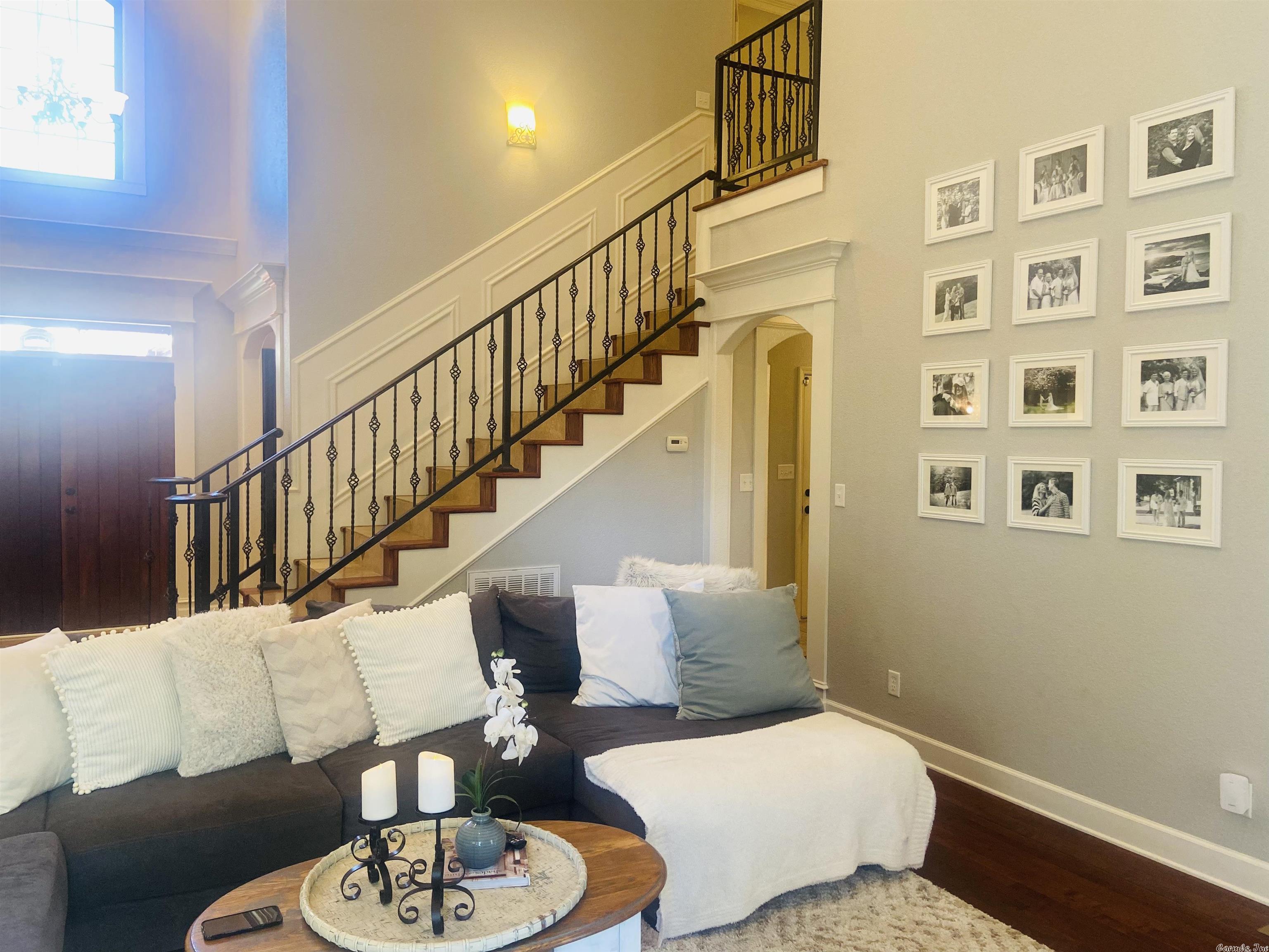 WYNNEWOOD - Residential