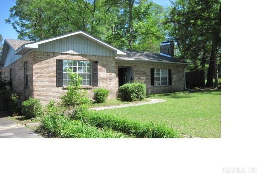 Give us a call for a look at this 4 bedroom 2.5 bath home located 1 block from the Smackover park in downtown Smackover. This home is walking distance from it all. Shopping, schools, local park. This home has a 2 car garage including a shop and an office. Home also has a wood burning fireplace, a patio with swing, and a home generator.  Any verbal acceptance of an offer will NOT constitute a formal acceptance, as it is subject to review and approval of the written offer. All offers to purchase must be accompanied by a local sales contract, proof of earnest money deposits and PennyMac Counter Offer Addendum. The PennyMac LLC Counter Offer Addendum will be generated through res.net's offer management system. Title to the property will be conveyed to the new owner by a Special Warranty Deed. - BUYER SHALL PAY FOR ANY TITLE INSURANCE POLICY INSURING BUYER'S LENDER. - SELLER WILL NOT PAY BUYER'S ESCROW CLOSING FEE. - UNLESS PROHIBITED BY STATE LAW, PENNYMAC WILL SELECT THE CLOSING OR SETTLEMENT OFFICE. - SELLER WILL NOT PAY FOR ANY OWNER'S TITLE INSURANCE POLICY, UNLESS INDICATED OTHERWISE WITHIN THE COMMENT SECTION OF THE PENNYMAC COUNTER OFFER ADDENDUM.