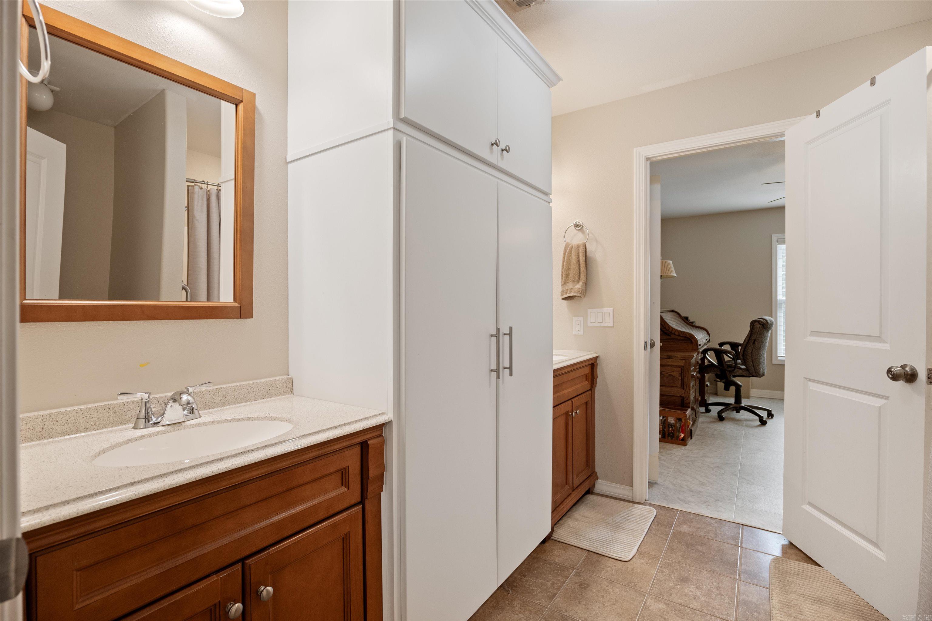 WILD BILL ESTATES - Residential