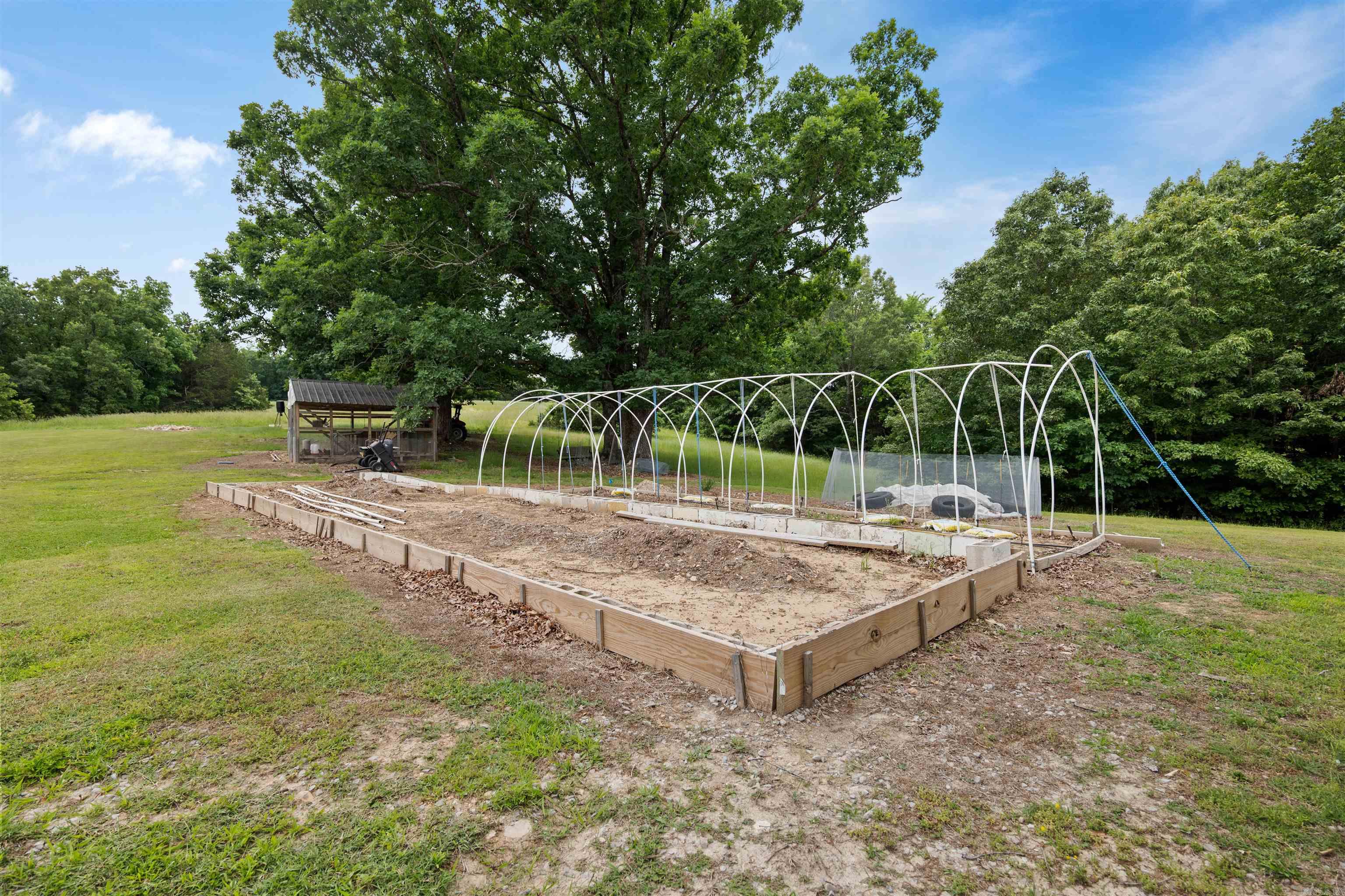 WILD BILL ESTATES - Residential