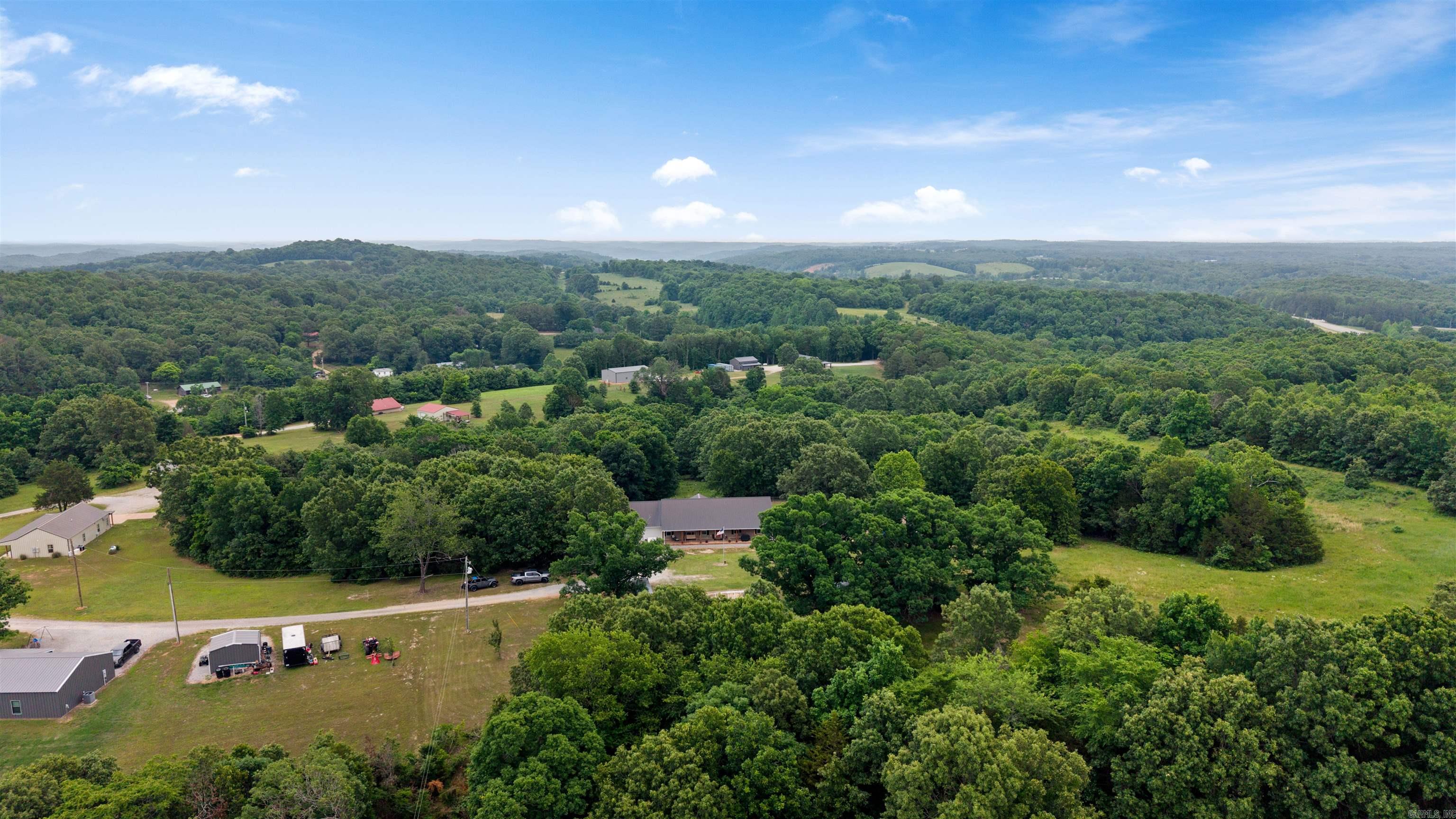 WILD BILL ESTATES - Residential