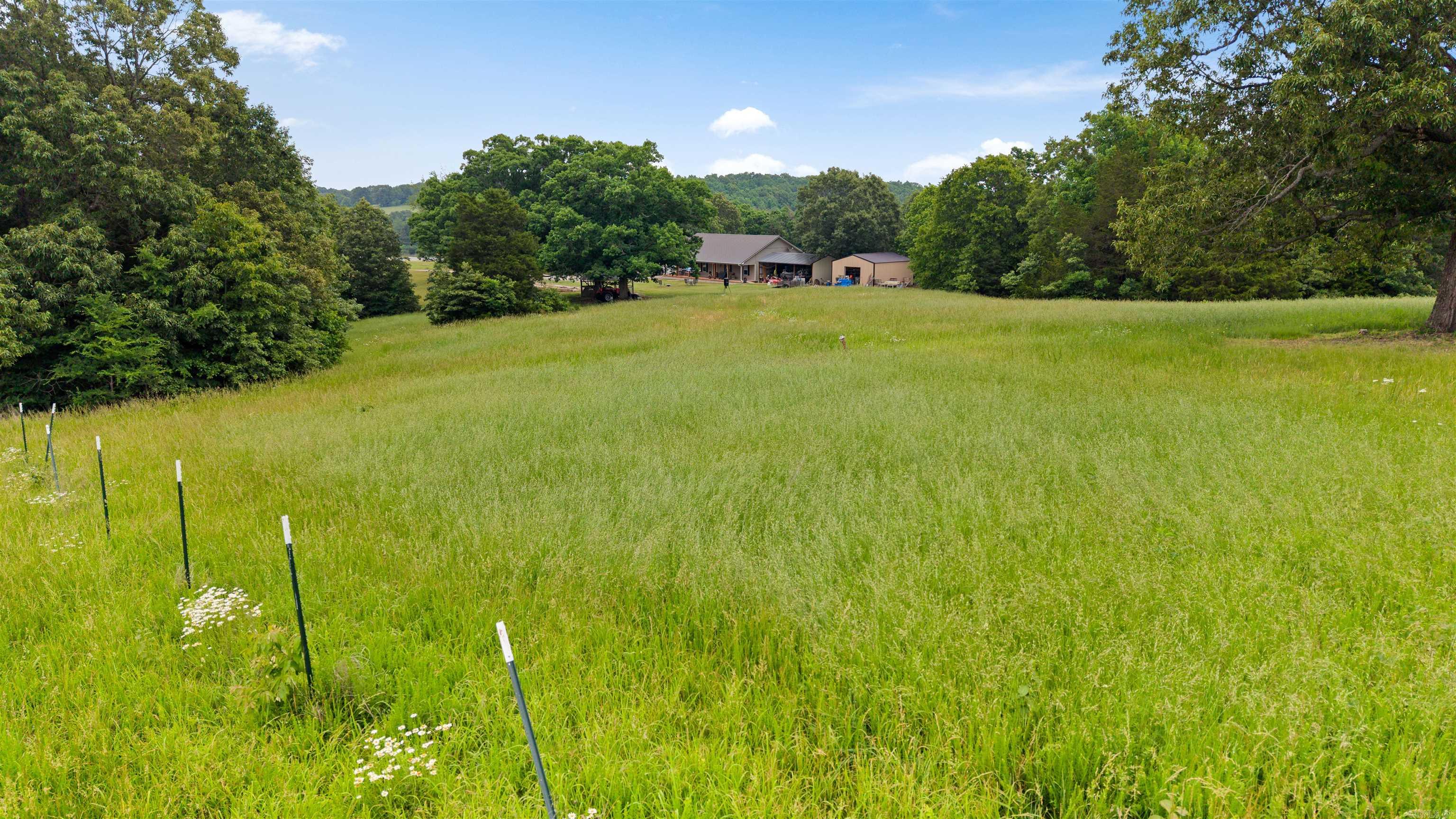 WILD BILL ESTATES - Residential