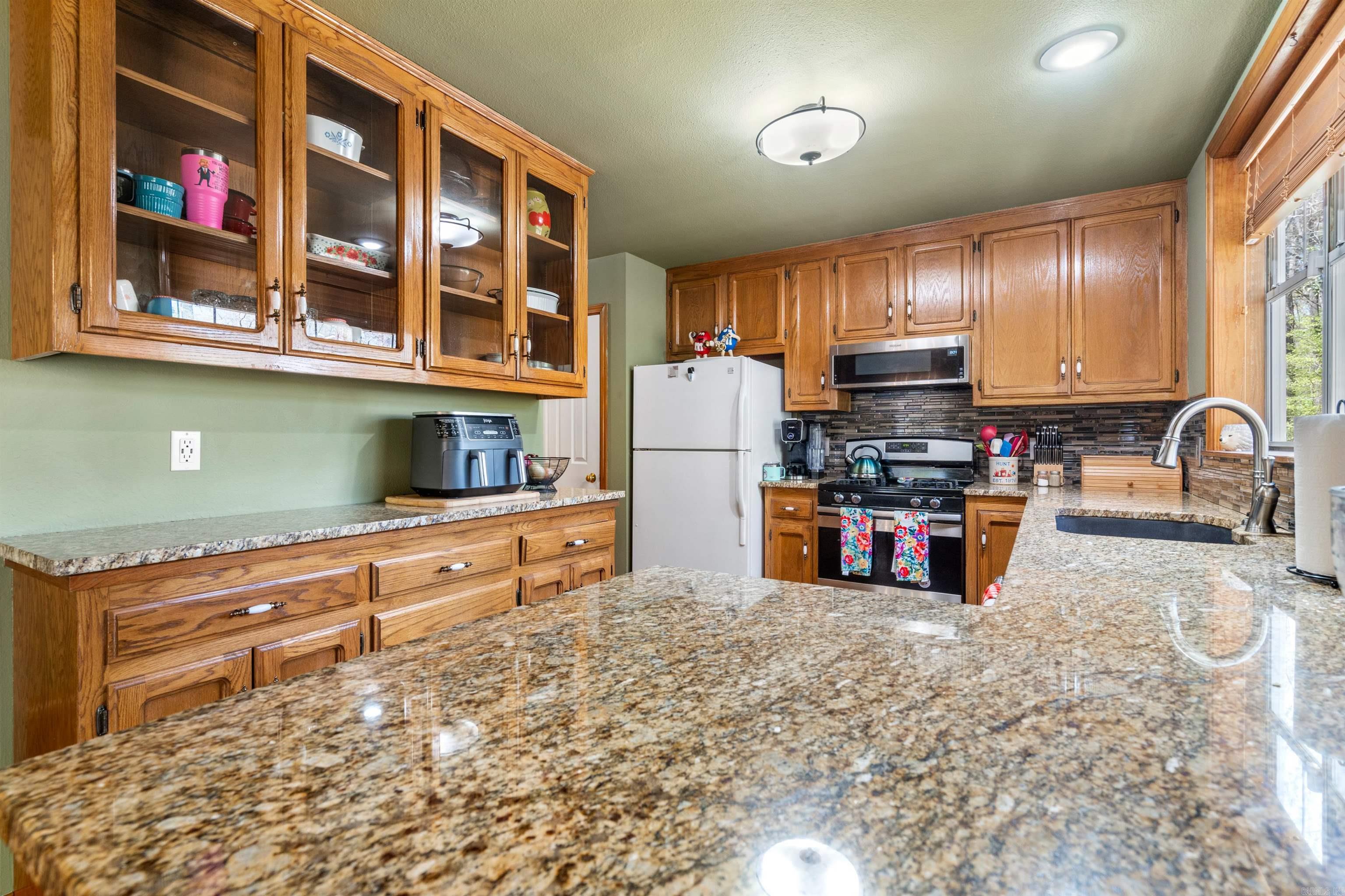 PINE HILLS PARK ADDN - Residential