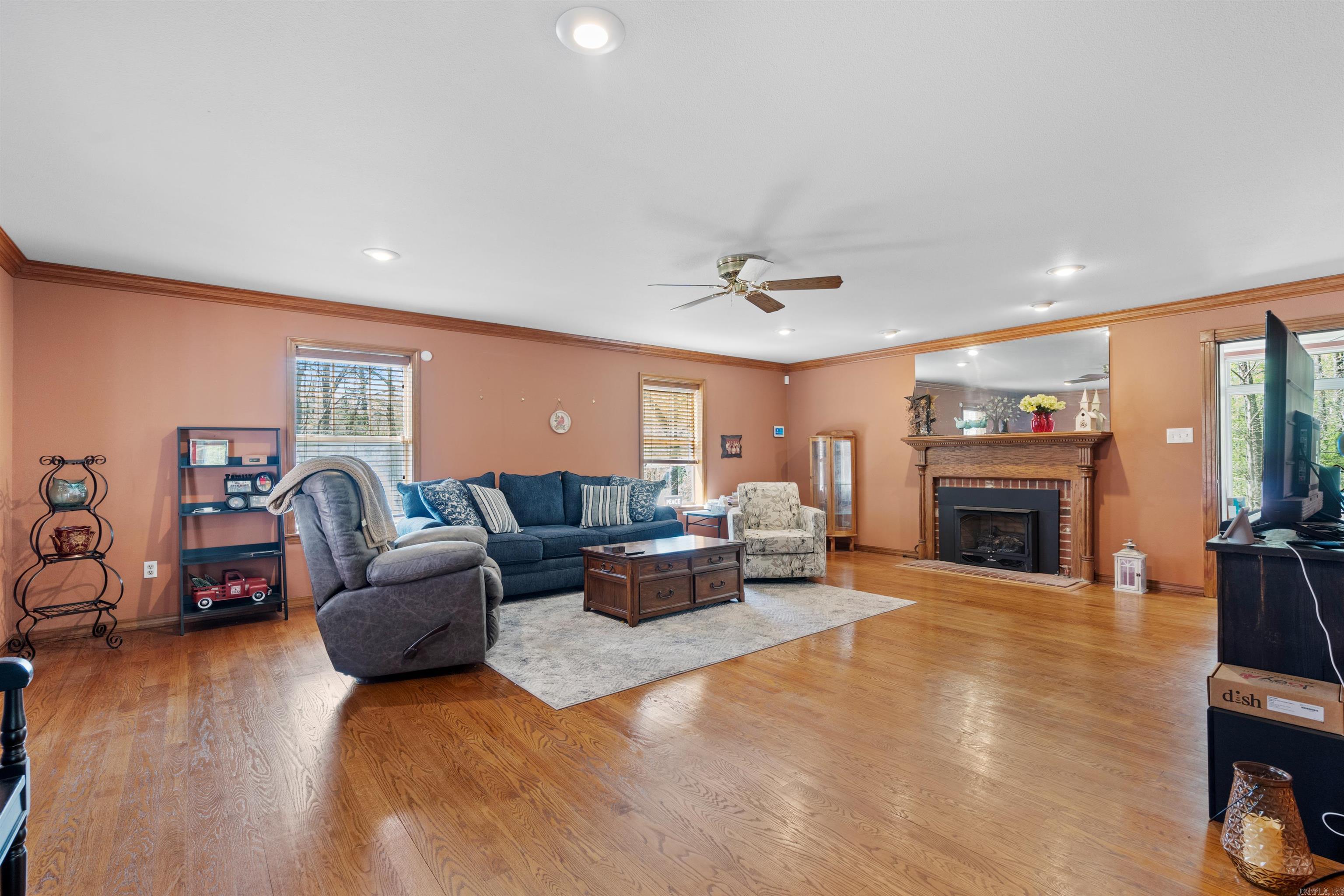 PINE HILLS PARK ADDN - Residential