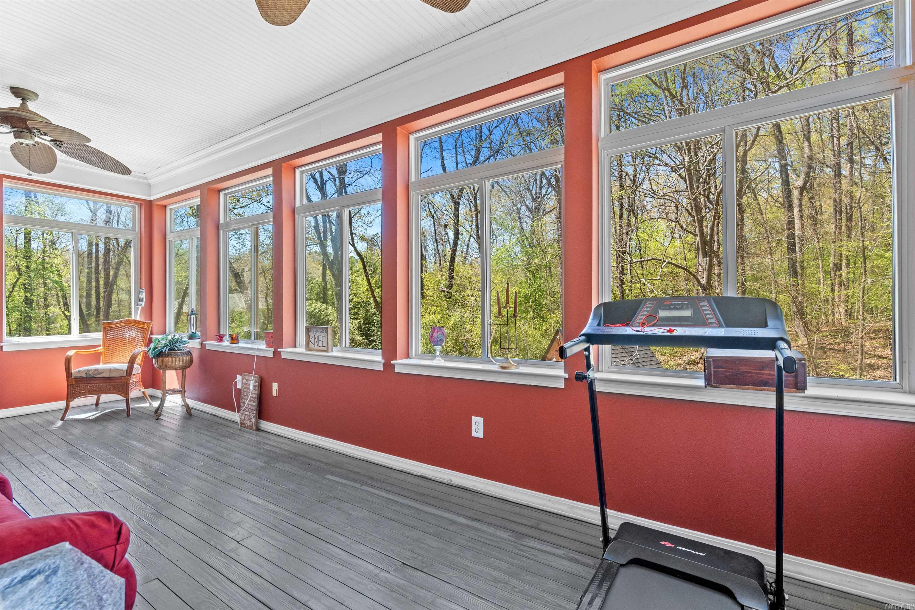 PINE HILLS PARK ADDN - Residential