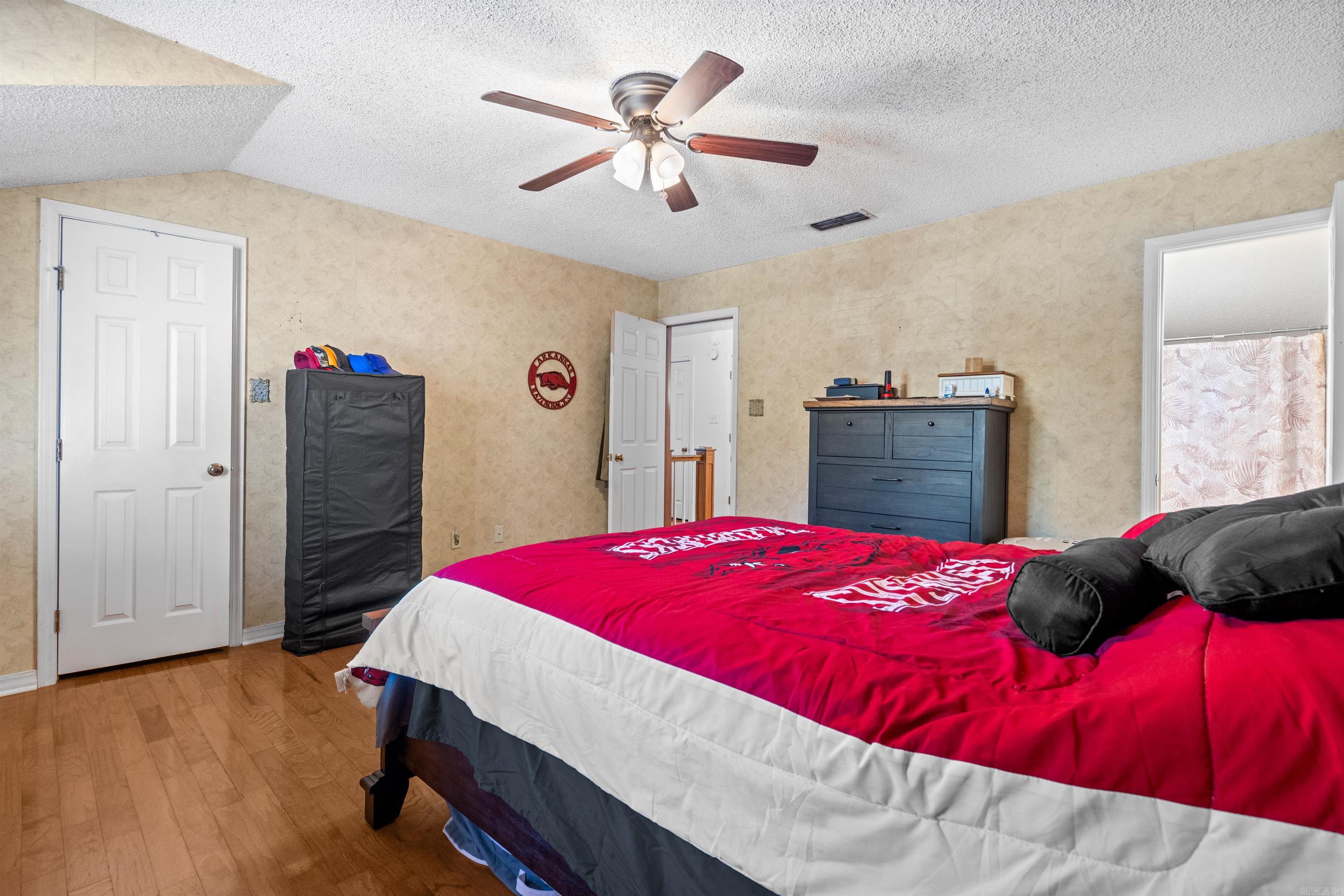 PINE HILLS PARK ADDN - Residential