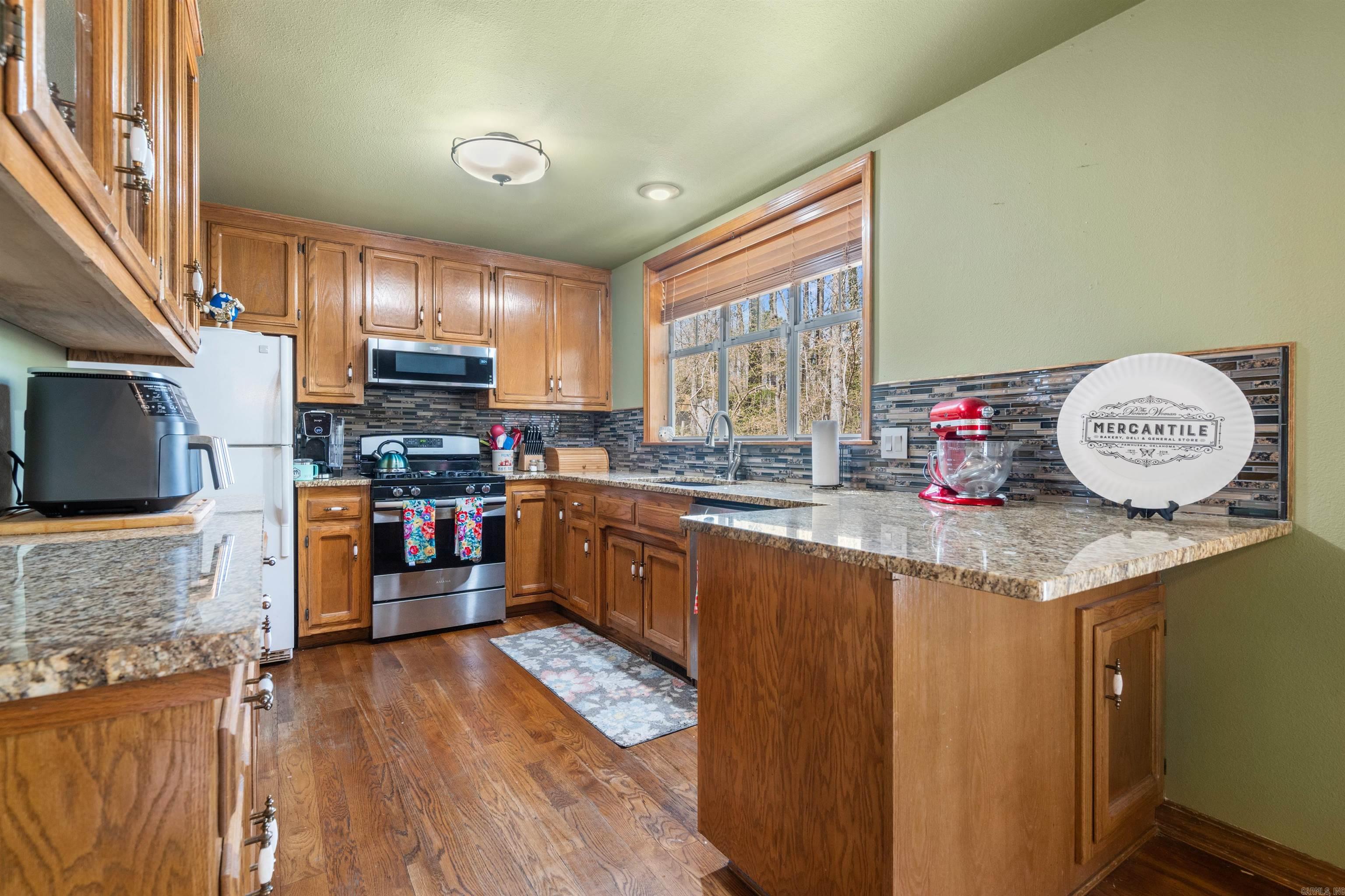 PINE HILLS PARK ADDN - Residential