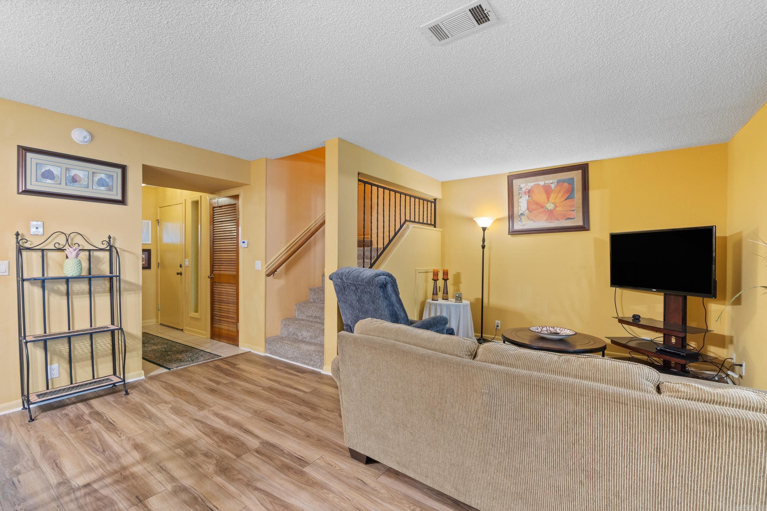 Coronado Courts #3 - Residential