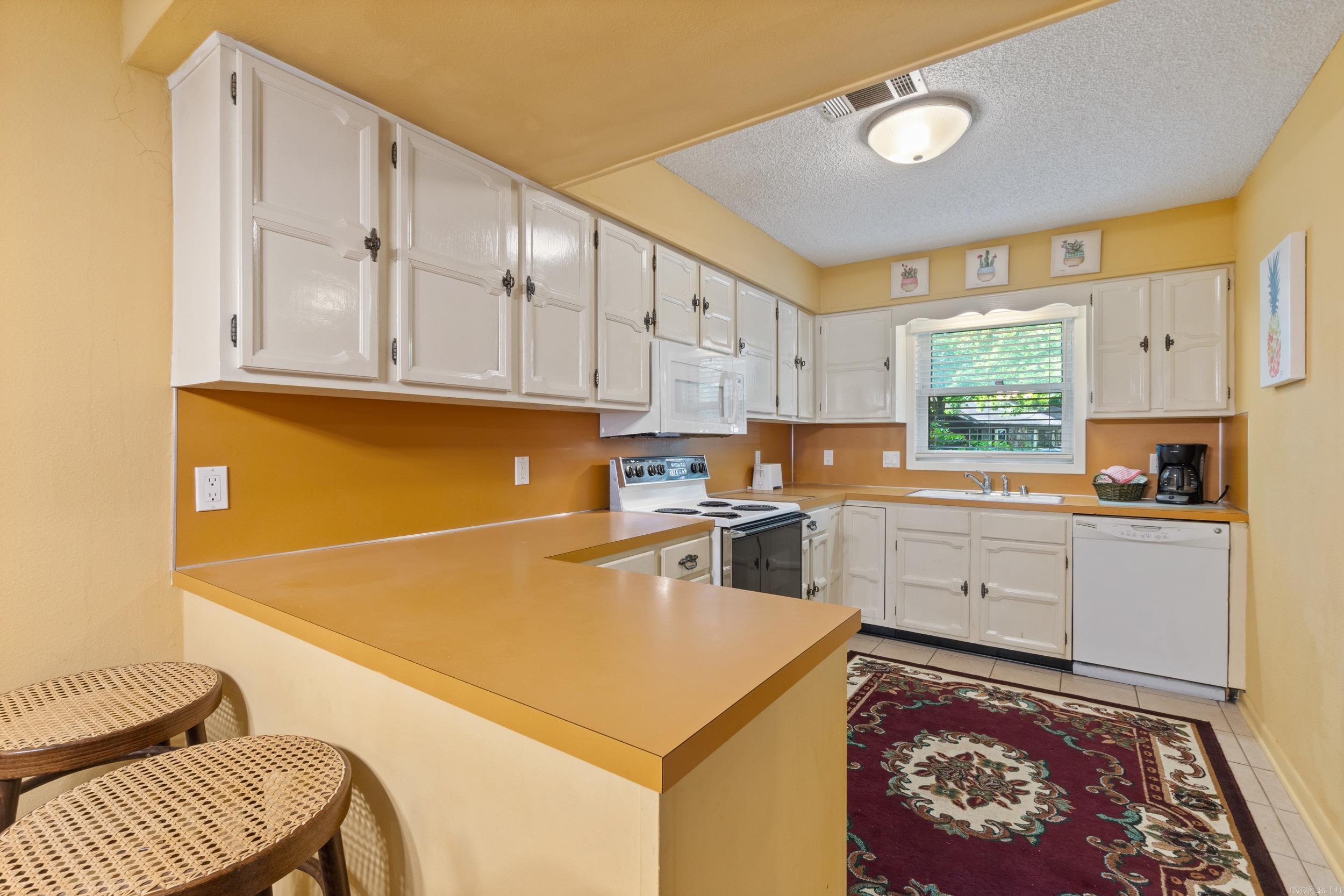 Coronado Courts #3 - Residential