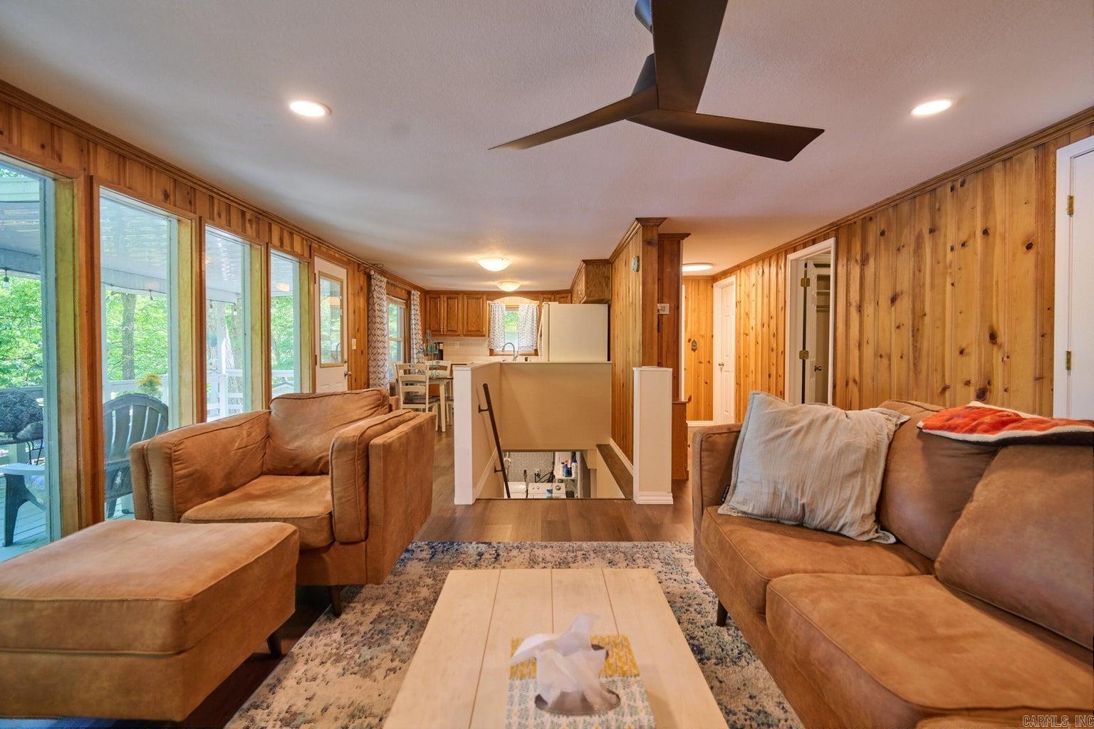 ARKANSAS HGTS - Residential