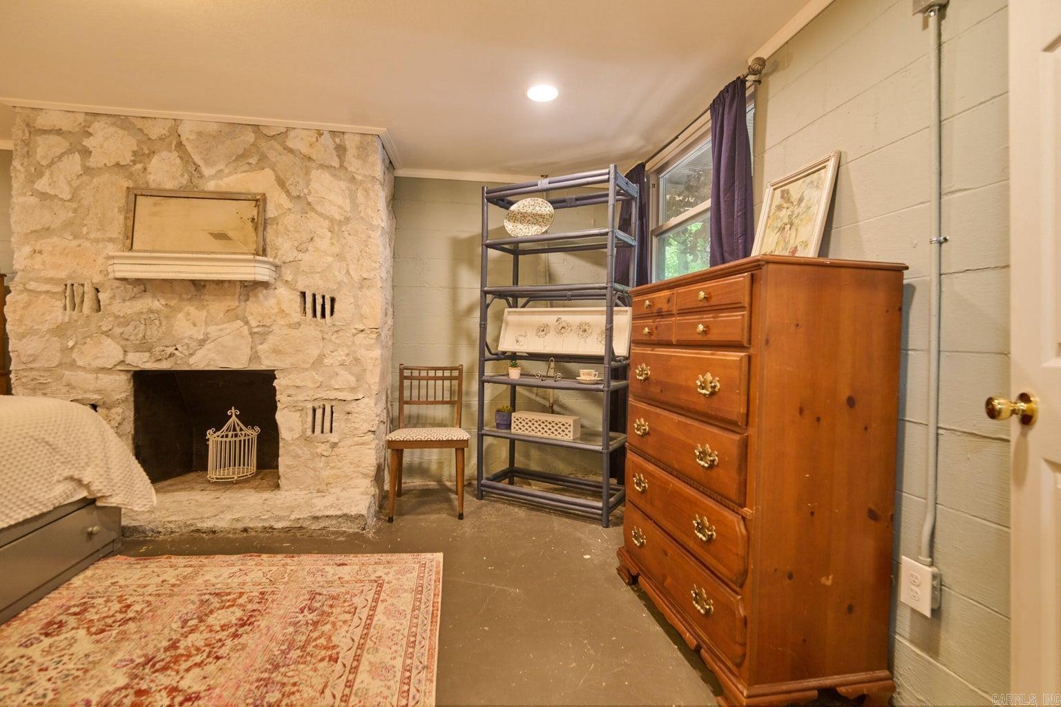 ARKANSAS HGTS - Residential