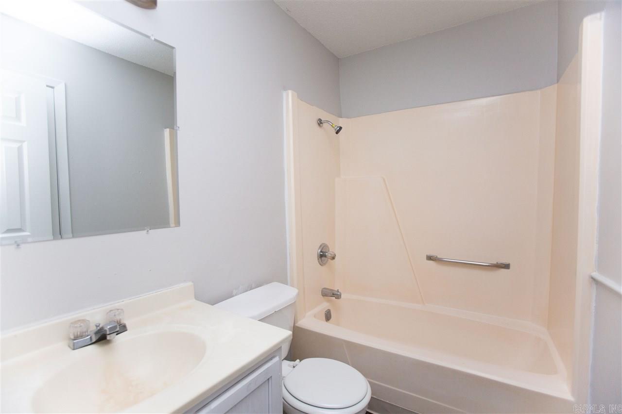 Gravel Ridge - Residential Lease