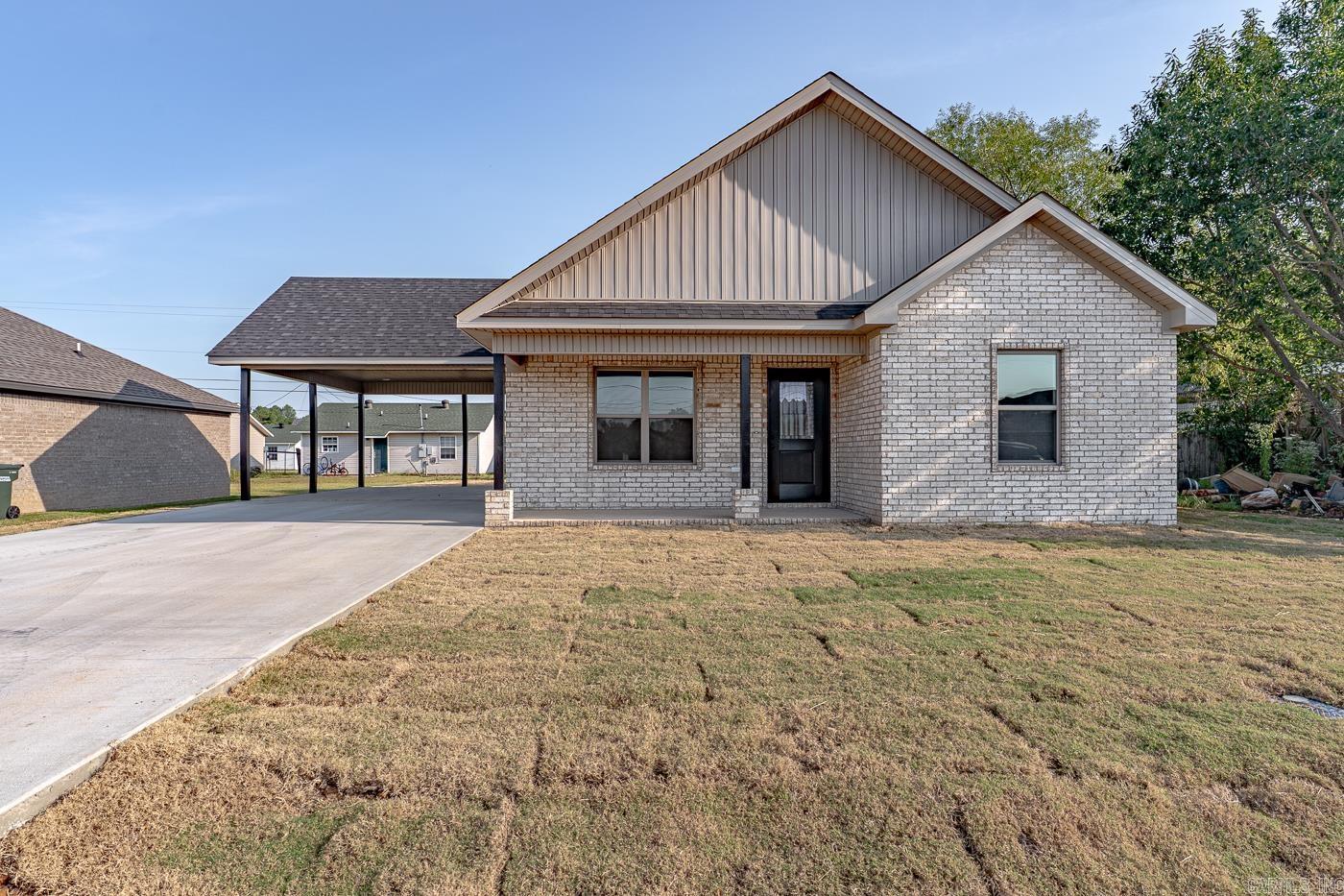 Welcome to Market 208 Redwood Dr in Bono, AR! This All Brick-Brand New Construction is 1,360 sq ft of a perfectly designed layout. Featuring 3 bedrooms, 2 full bathrooms, a breakfast island, granite countertops, sealed concrete floors & attached carport. What a Beauty!