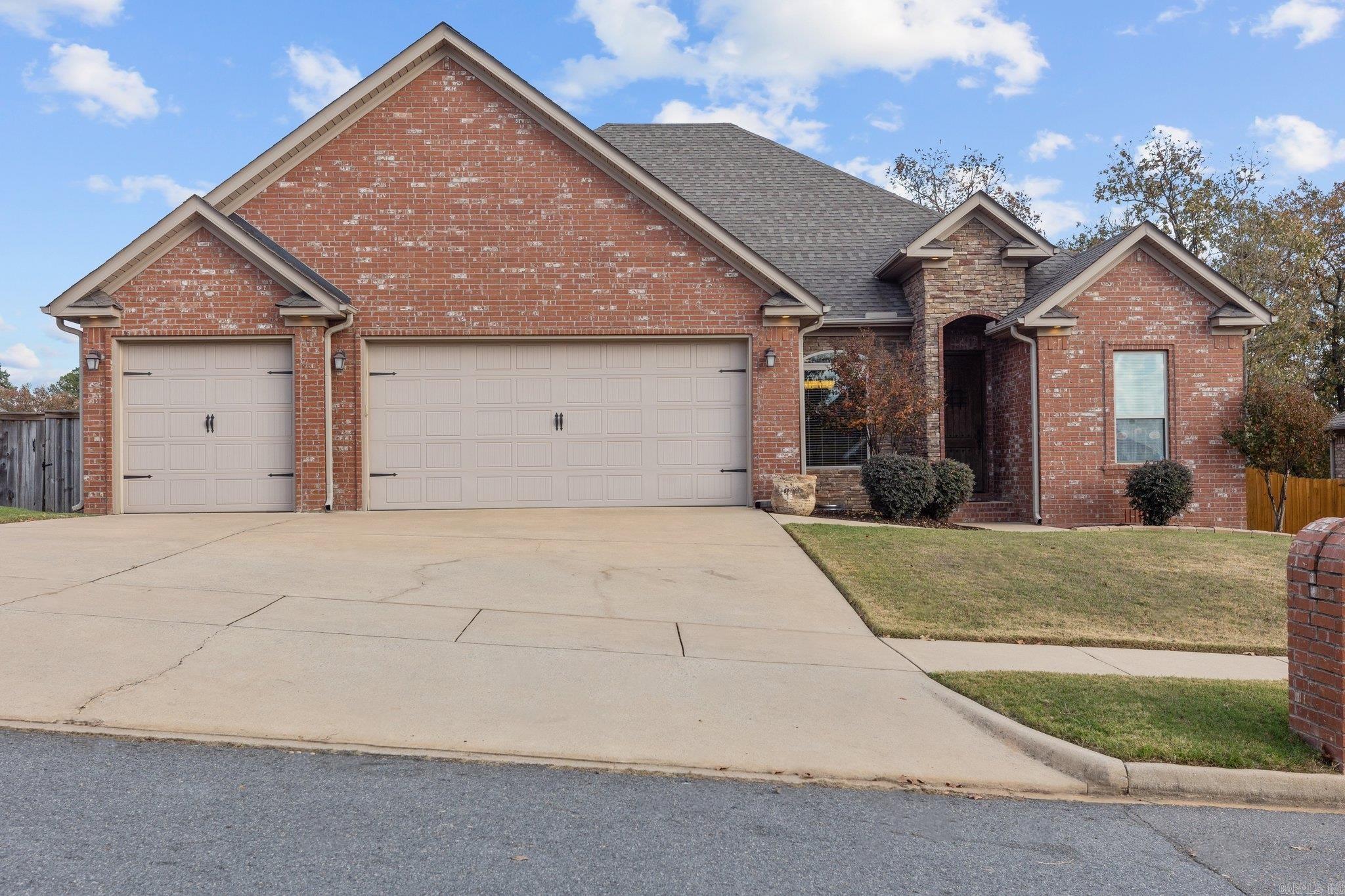 RIDGEVIEW - Residential